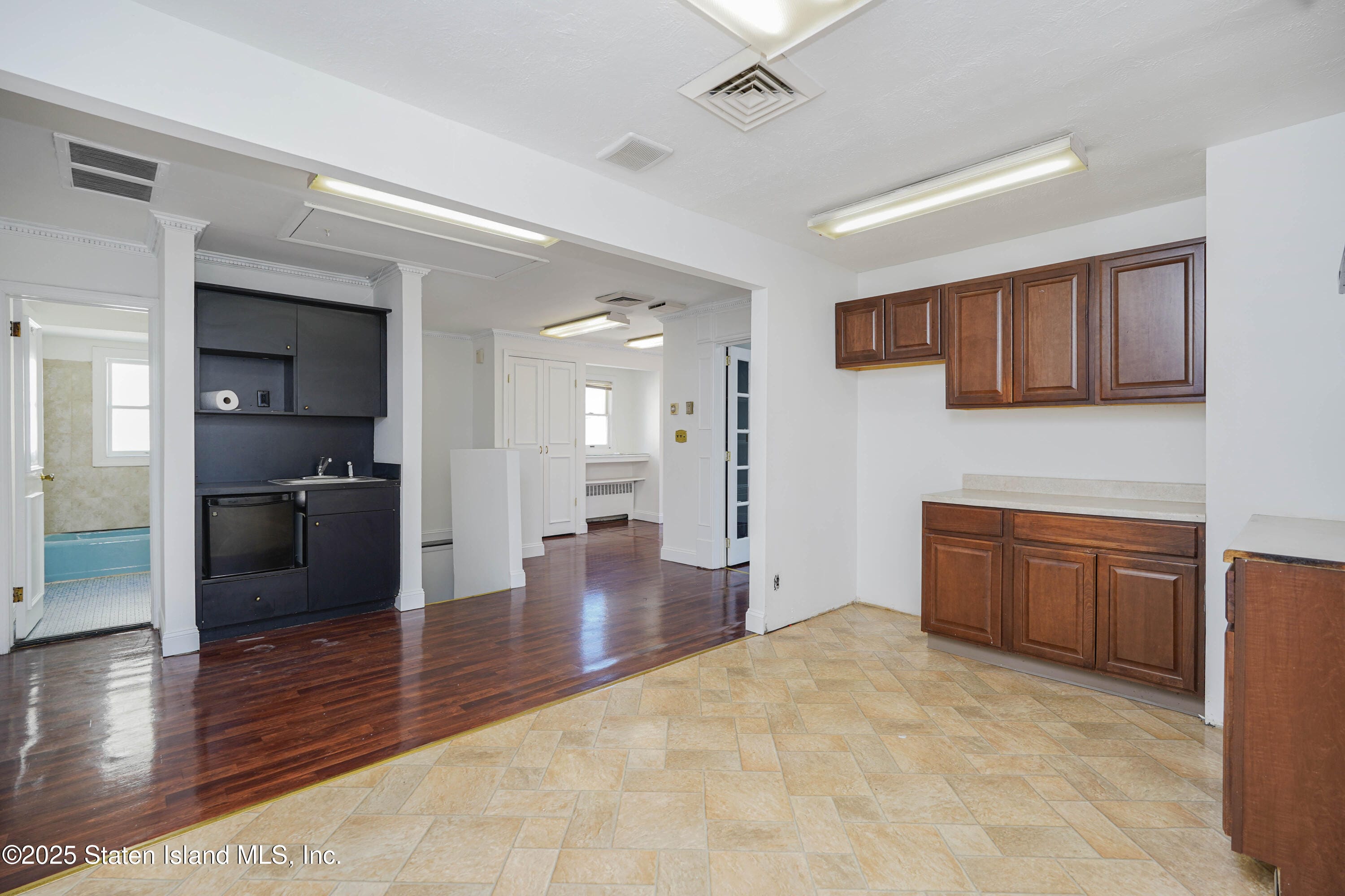 2301 Hylan Boulevard, Staten Island, NY, 10306 image 6