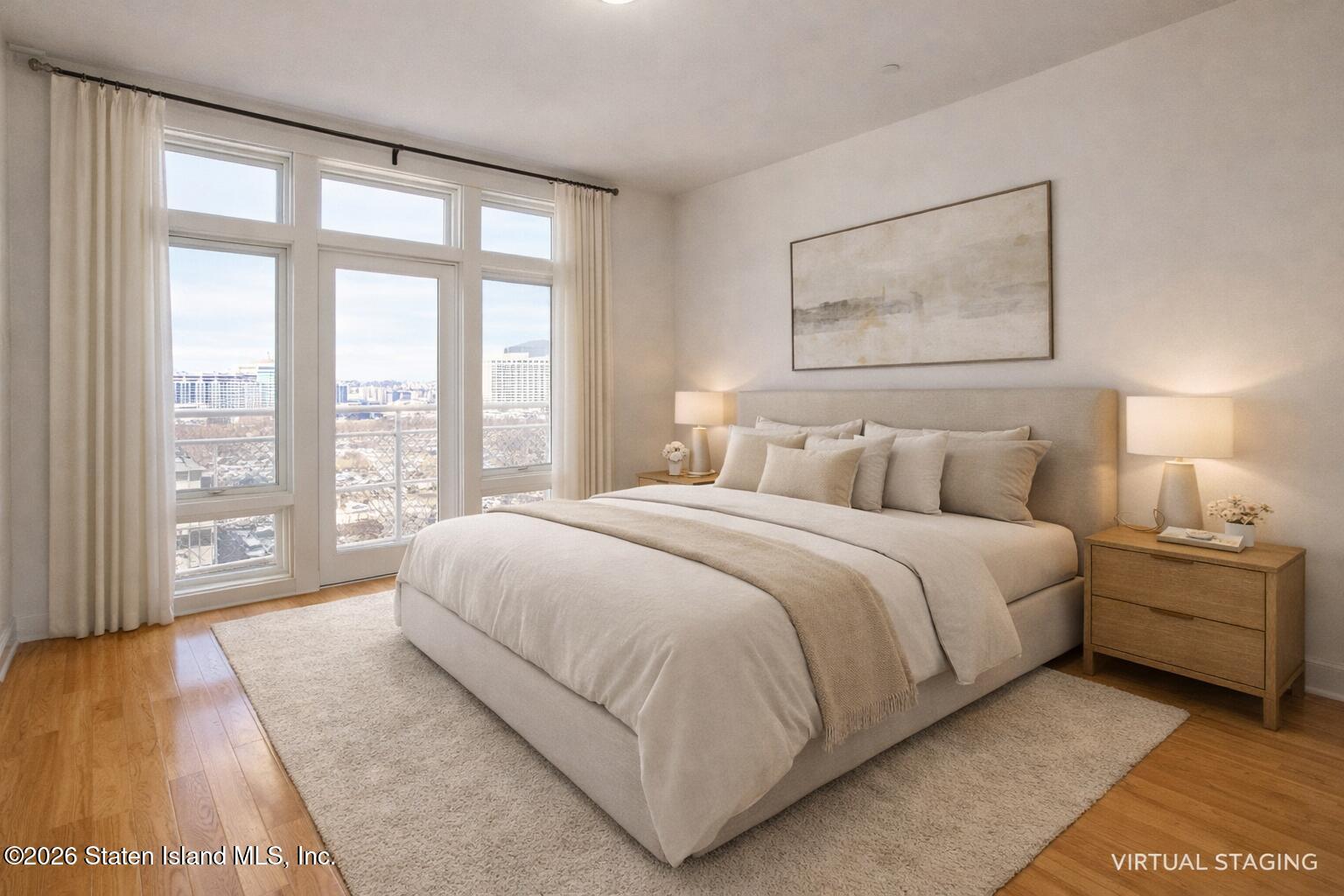 90 Bay Street Landing 7h Image 3