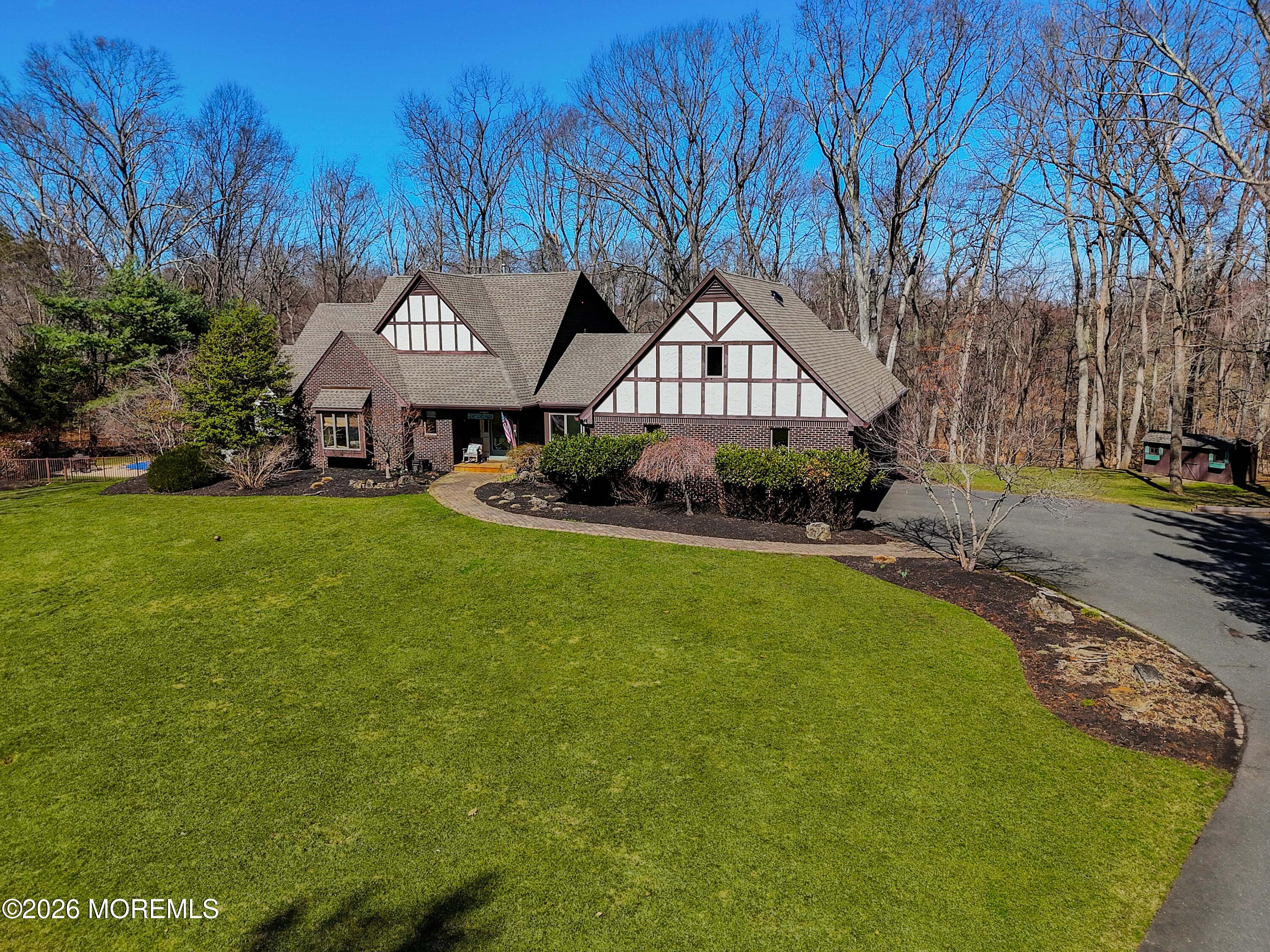 11 Hidden Pine Drive Image 2