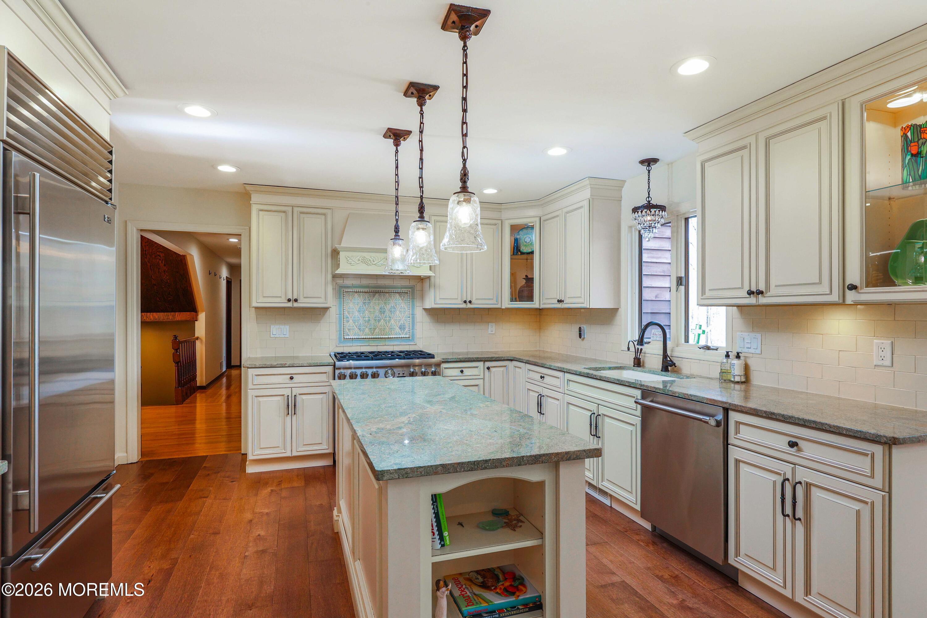 11 Hidden Pine Drive, Colts Neck, NJ, 07722 image 40