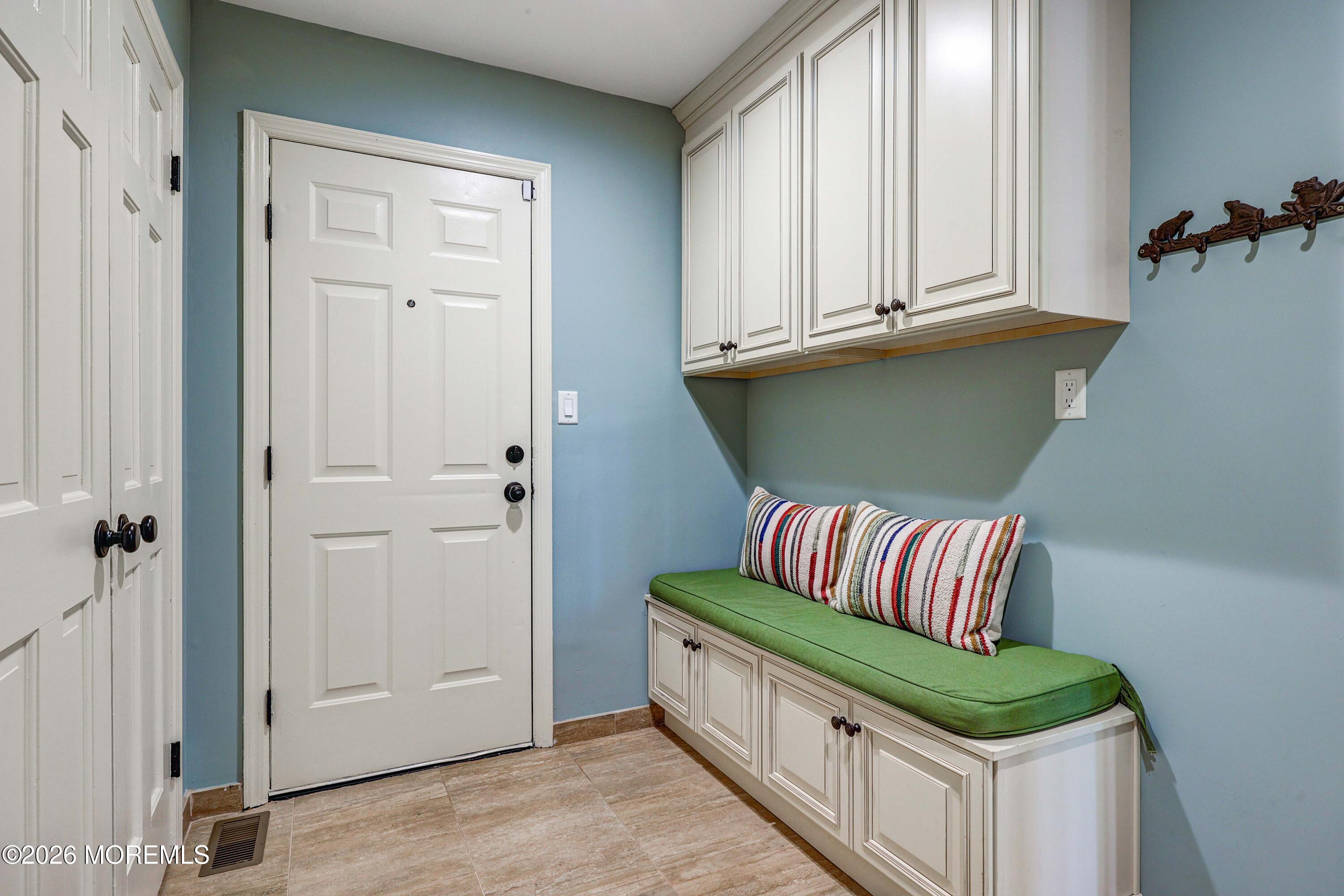 11 Hidden Pine Drive, Colts Neck, NJ, 07722 image 45