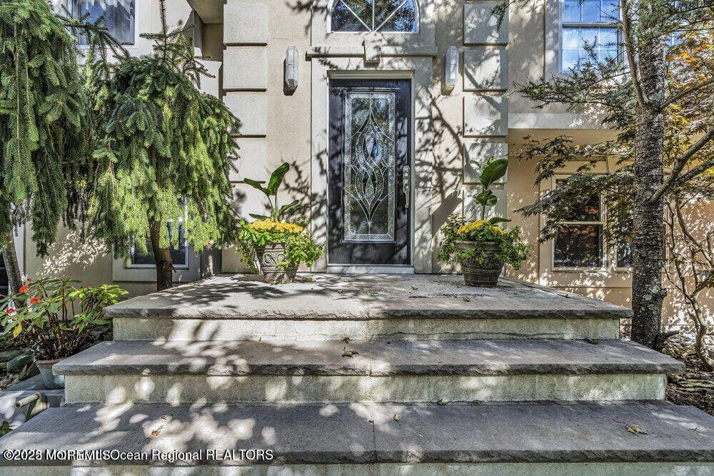 541 Frank Applegate Road Image 3