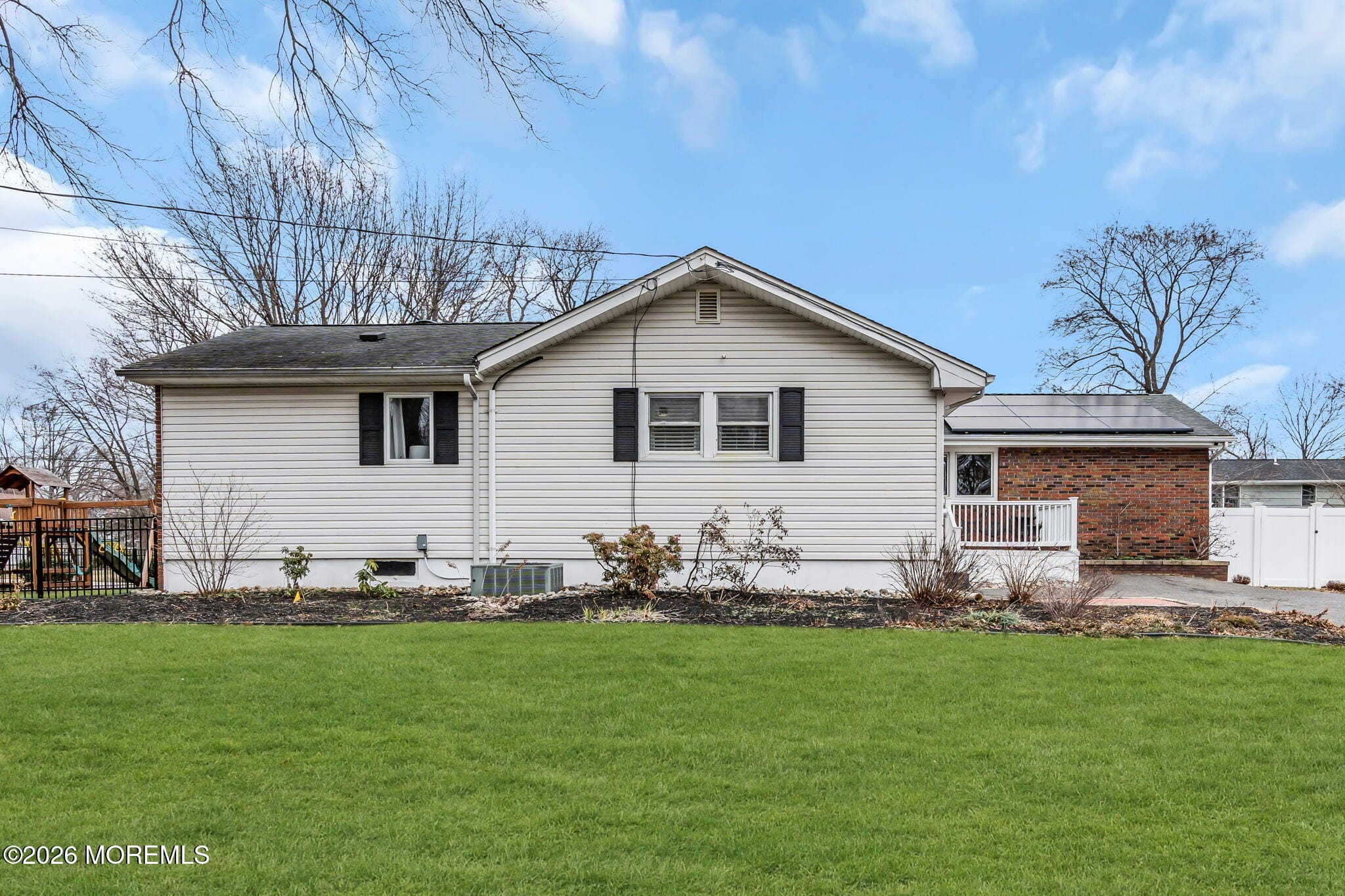 477 N Fox Avenue Image 3