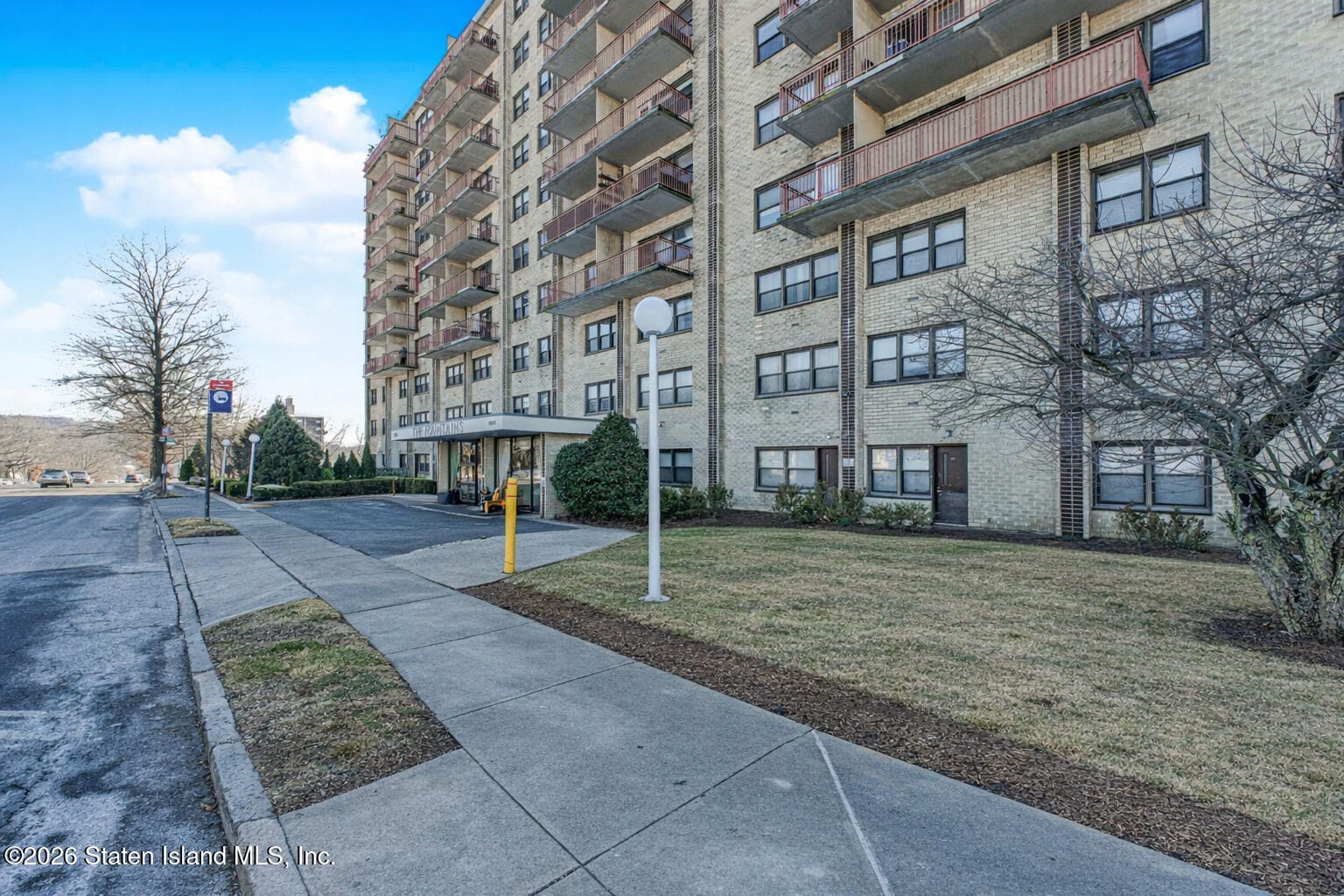1000 Clove Road #7d Image 2