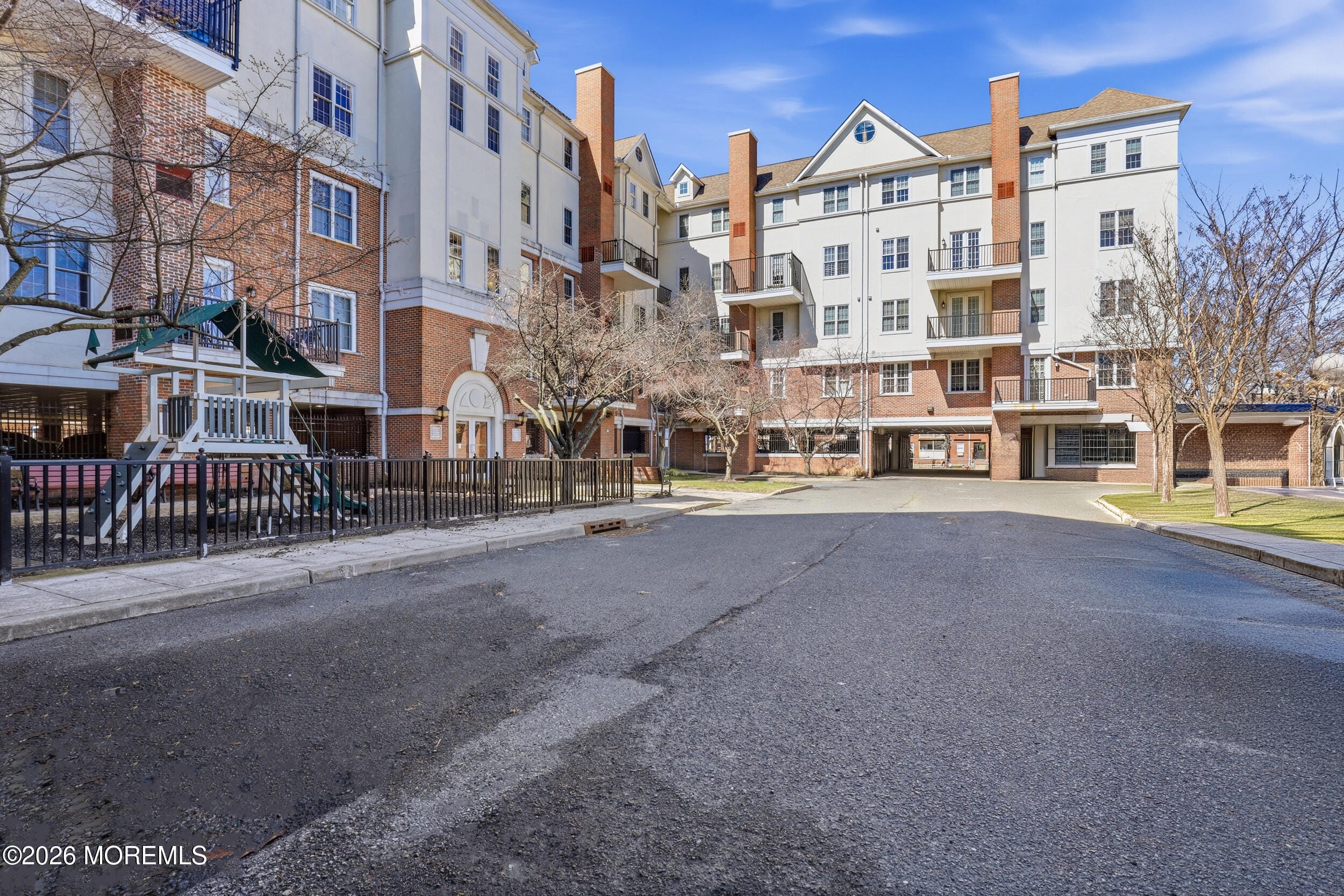 952 Madison Avenue Image 2