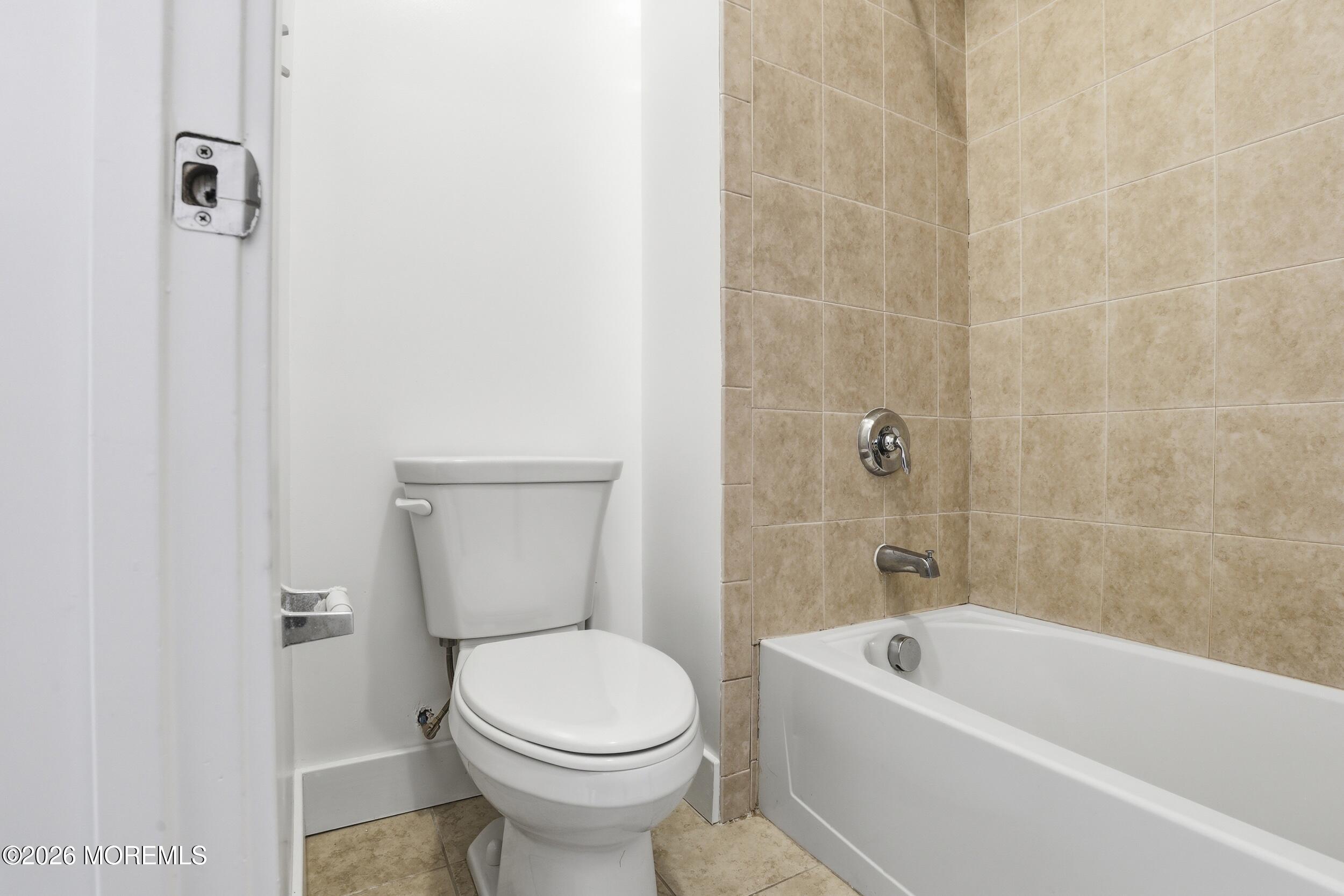 952 Madison Avenue, Lakewood, NJ, 08701 image 34