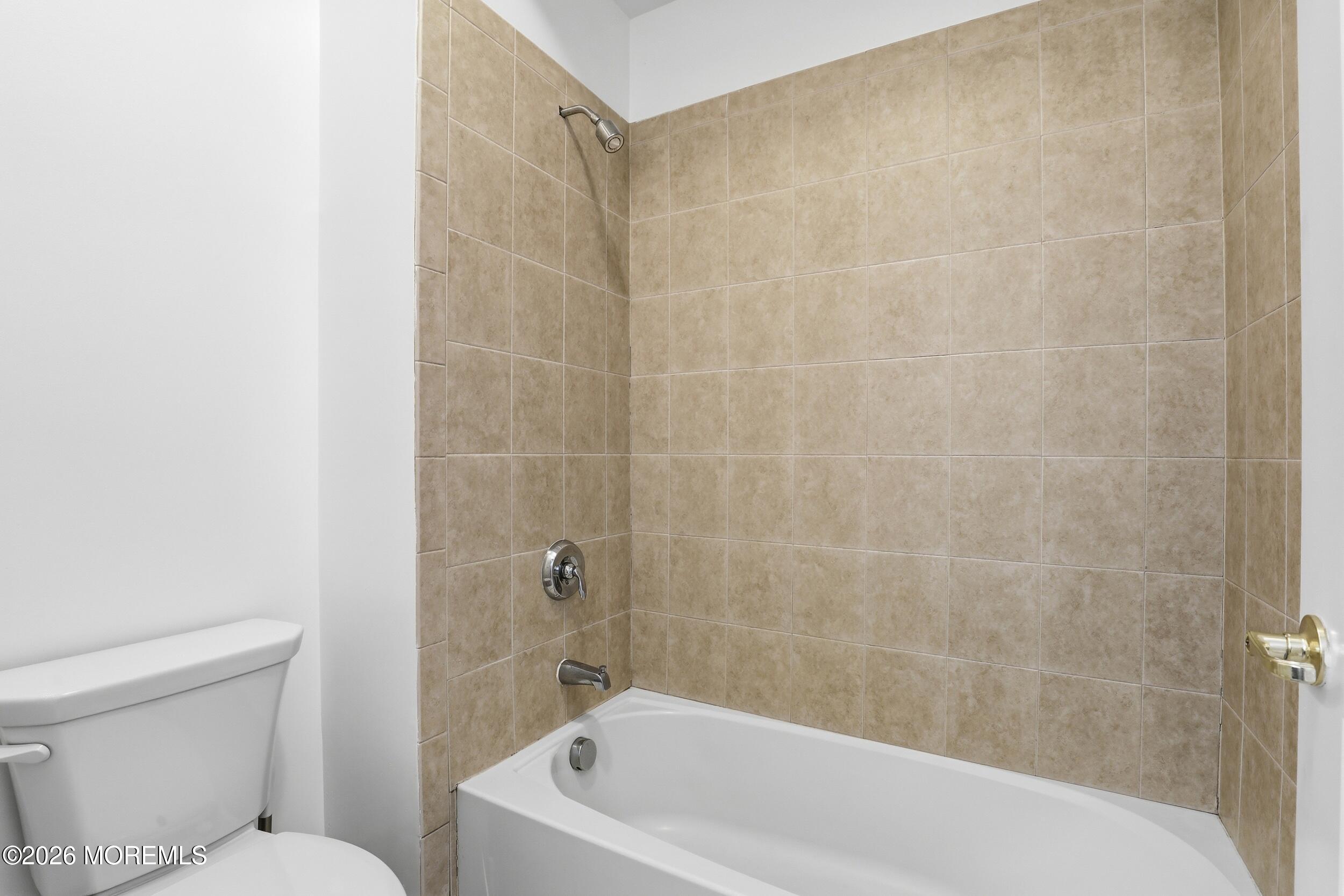 952 Madison Avenue, Lakewood, NJ, 08701 image 35