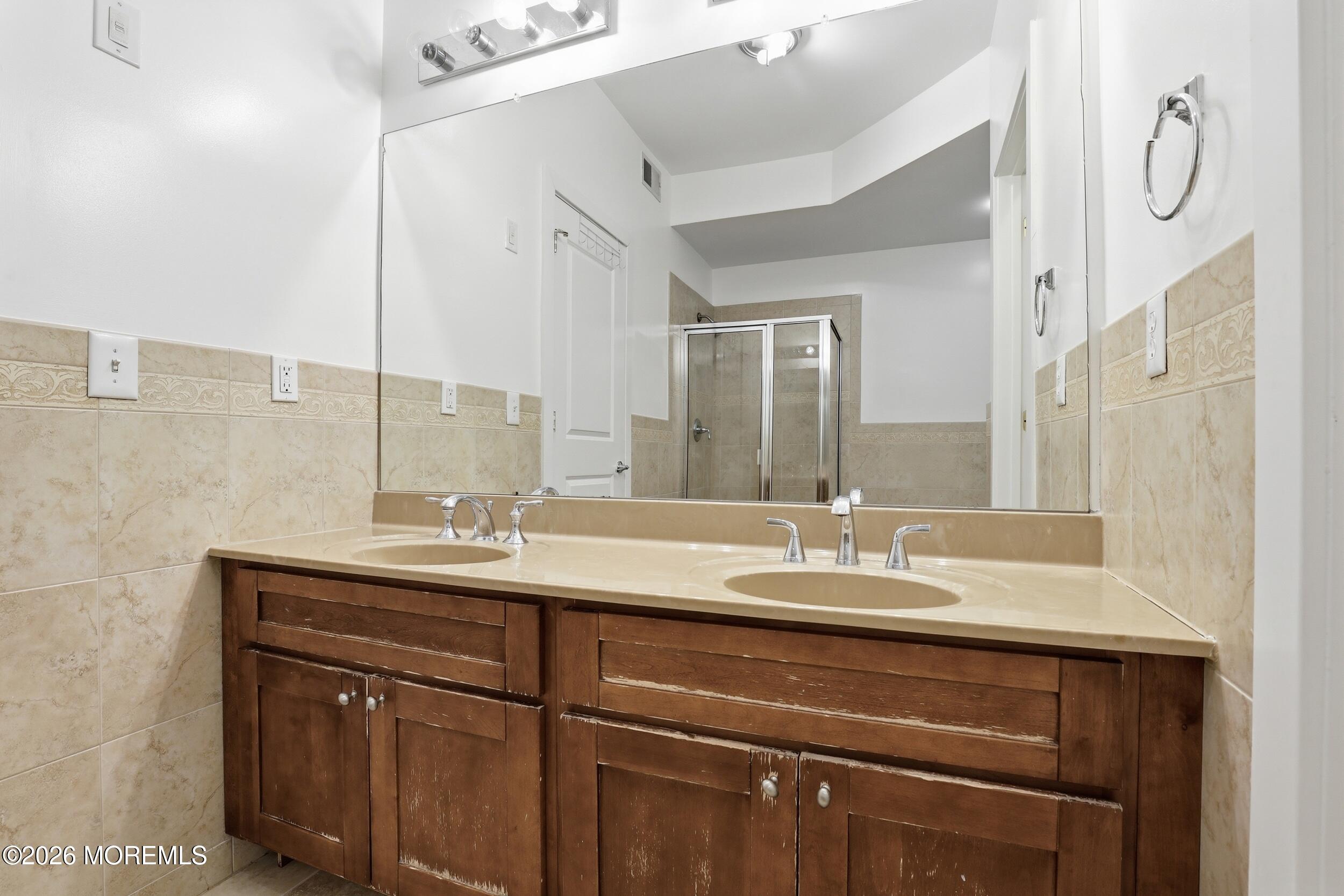 952 Madison Avenue, Lakewood, NJ, 08701 image 37