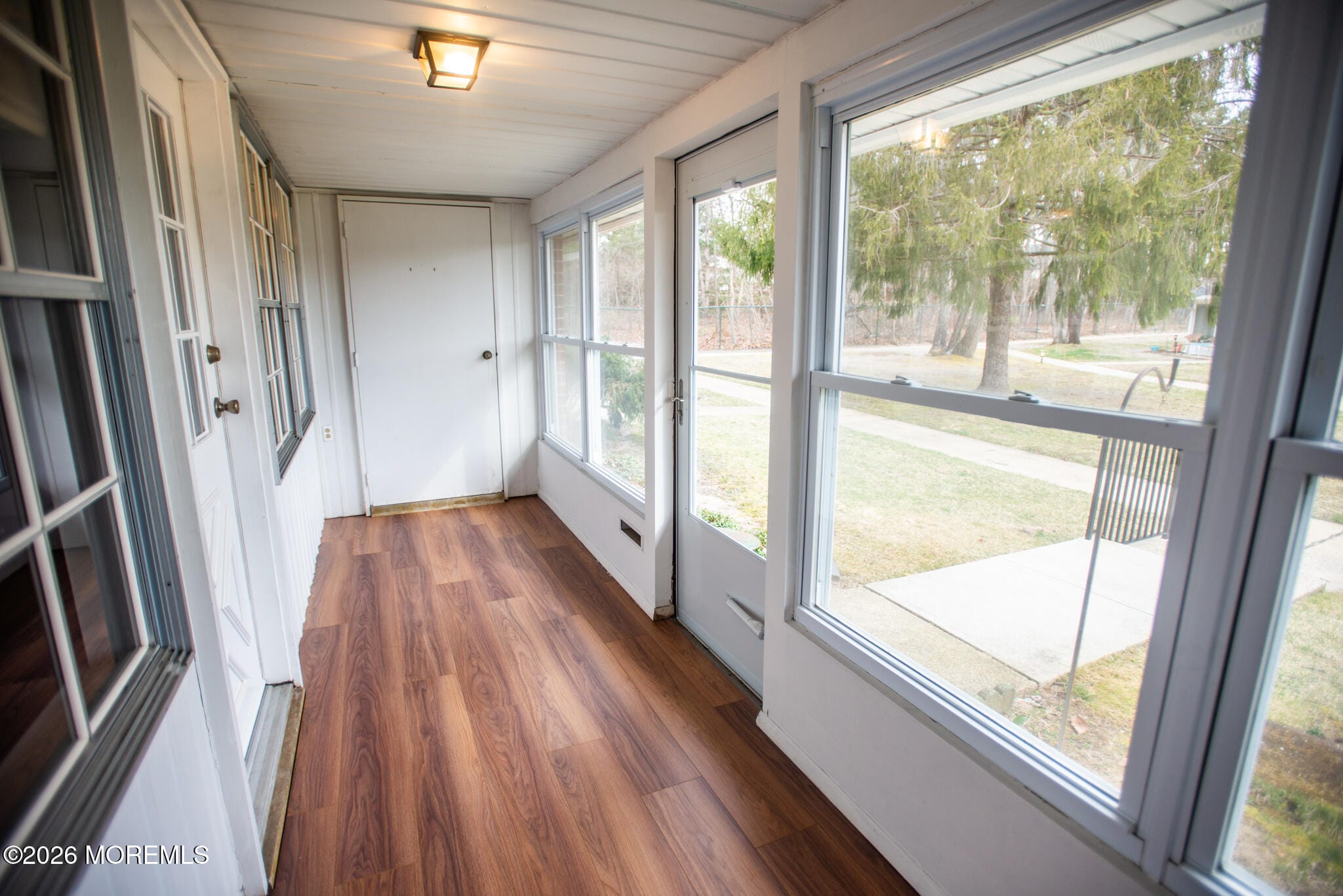 827c Balmoral Court Image 5