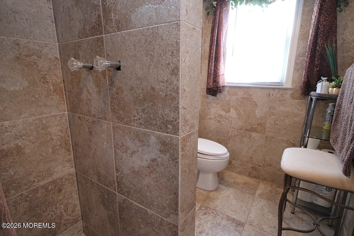 440 Smith Court, Cliffwood, NJ, 07721 image 26