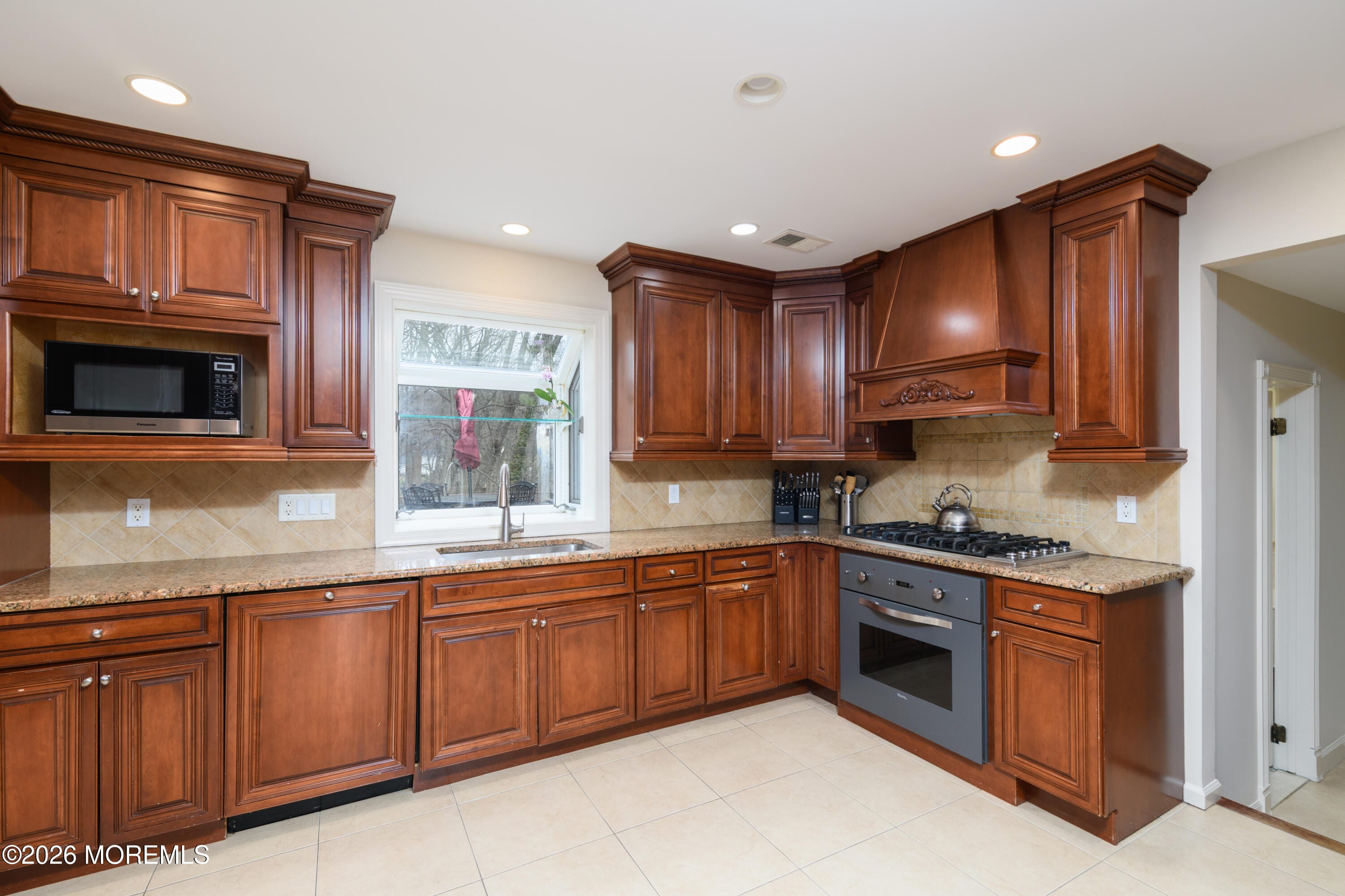 4 Packard Drive, Middletown, NJ, 07748 image 9