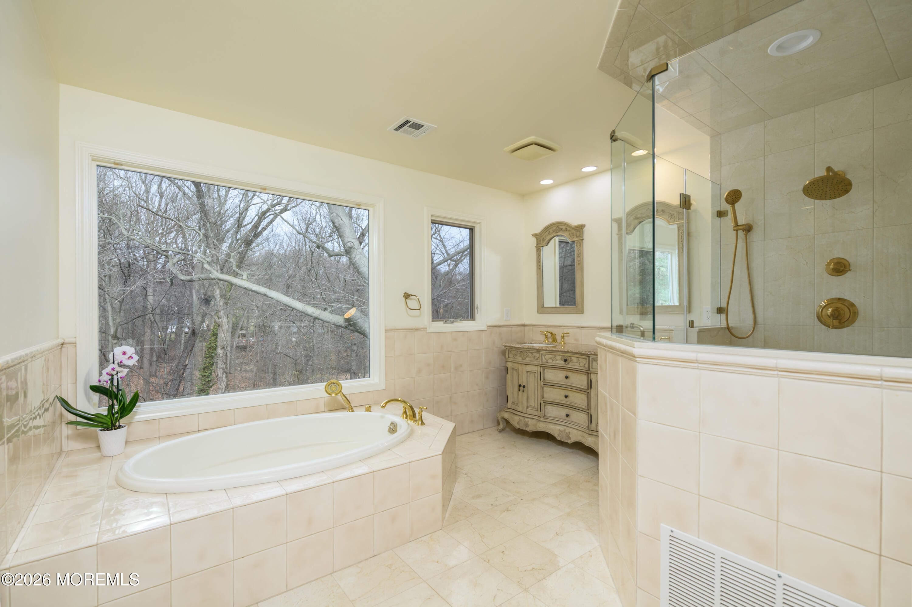 4 Packard Drive, Middletown, NJ, 07748 image 38