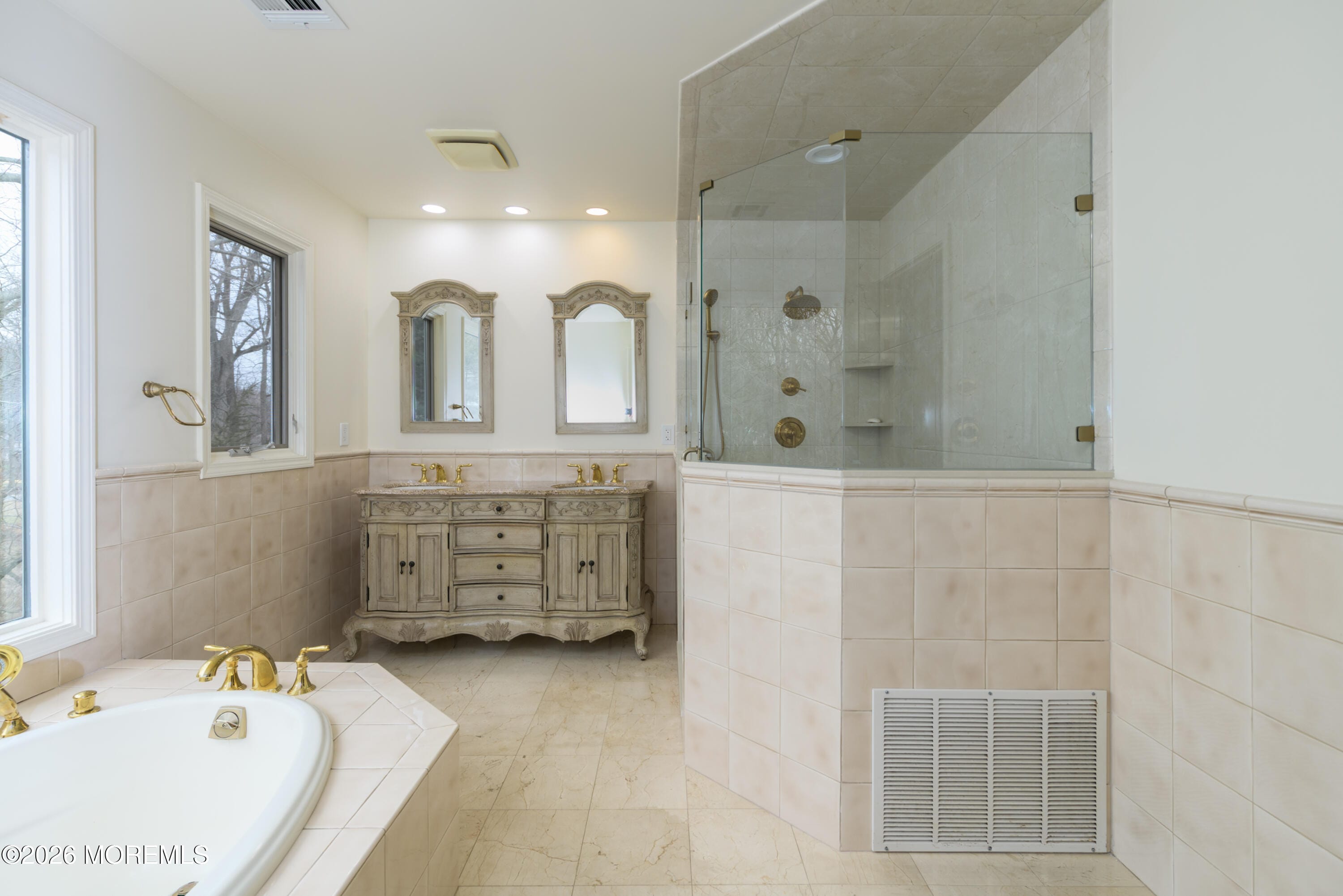 4 Packard Drive, Middletown, NJ, 07748 image 39