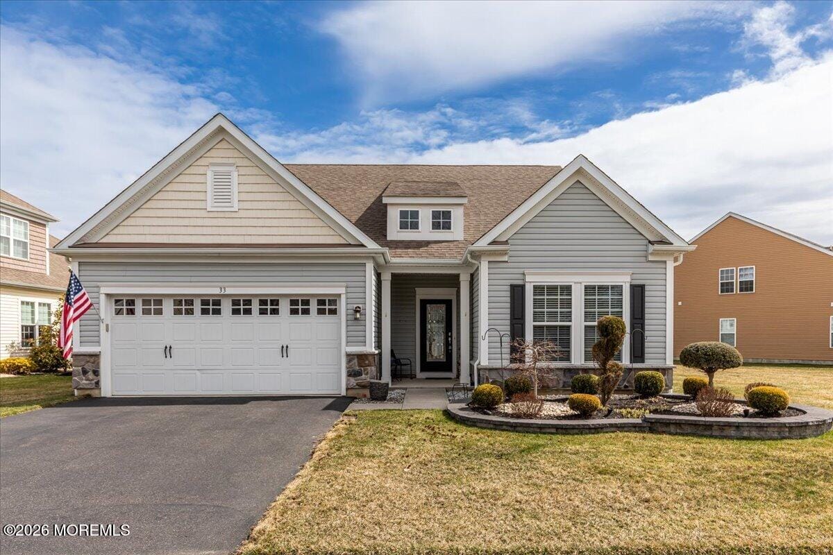 33 W Chaucer Lane Image 1