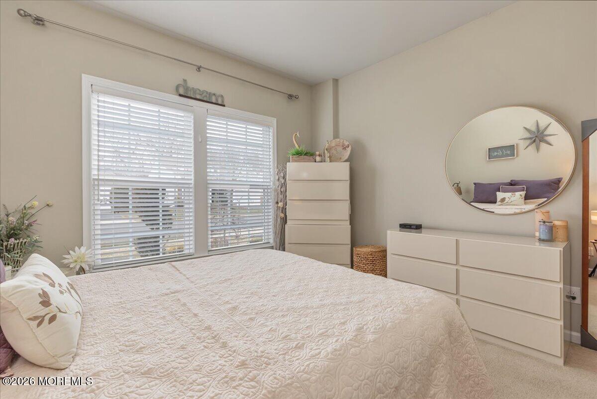 33 W Chaucer Lane, Farmingdale, NJ, 07727 image 8