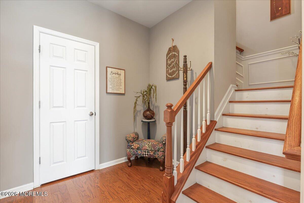 33 W Chaucer Lane, Farmingdale, NJ, 07727 image 9