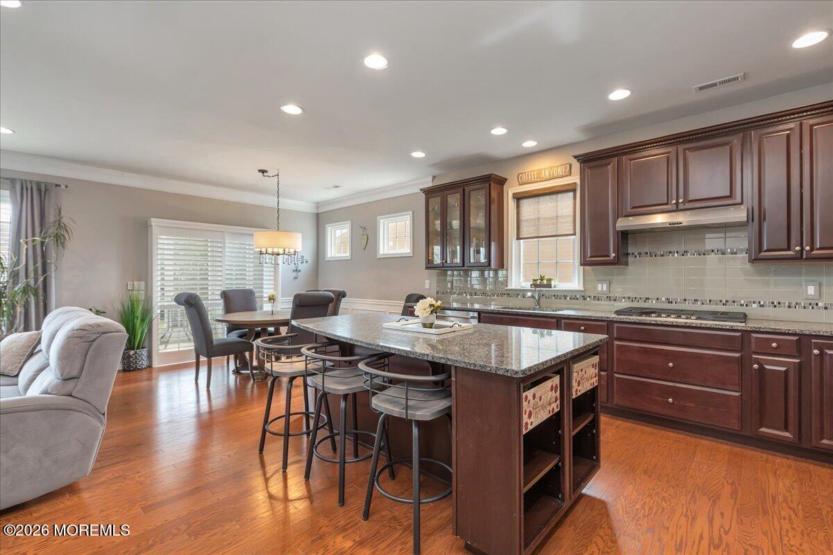 33 W Chaucer Lane, Farmingdale, NJ, 07727 image 10