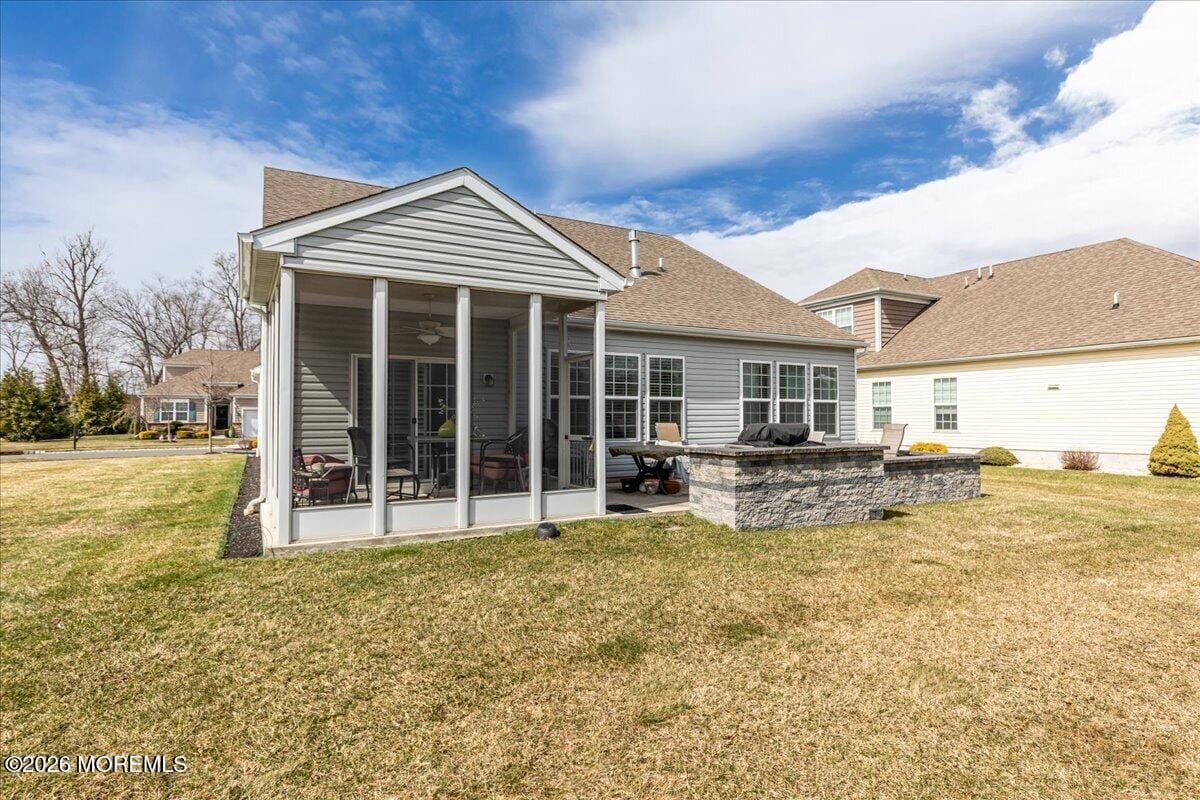 33 W Chaucer Lane, Farmingdale, NJ, 07727 image 33