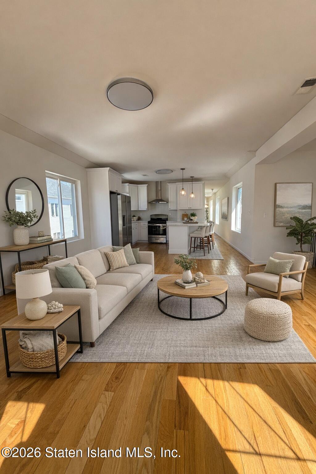 581 West Caswell Avenue Image 5