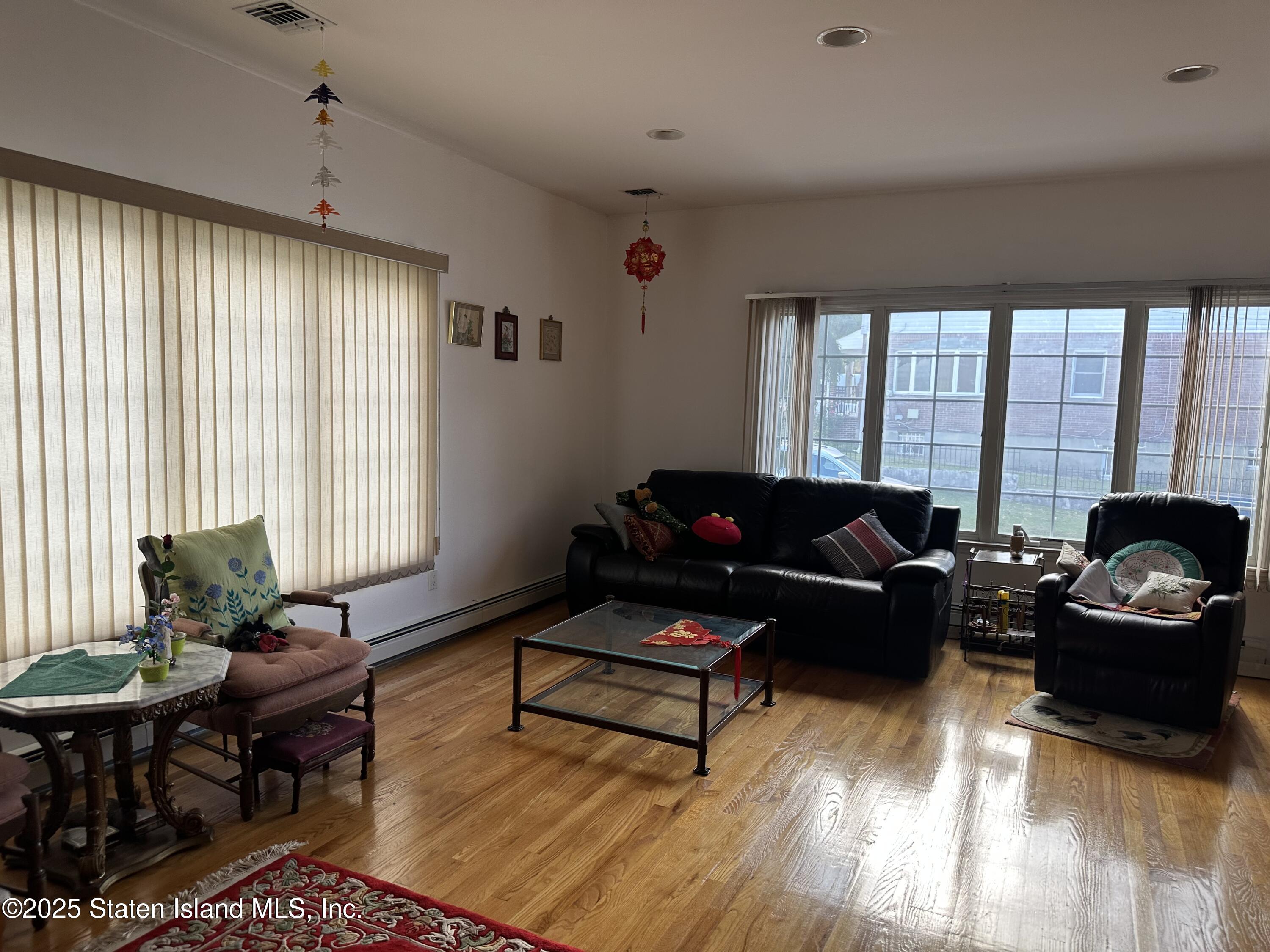 18 Dobbs Place, Staten Island, NY, 10301 image 7