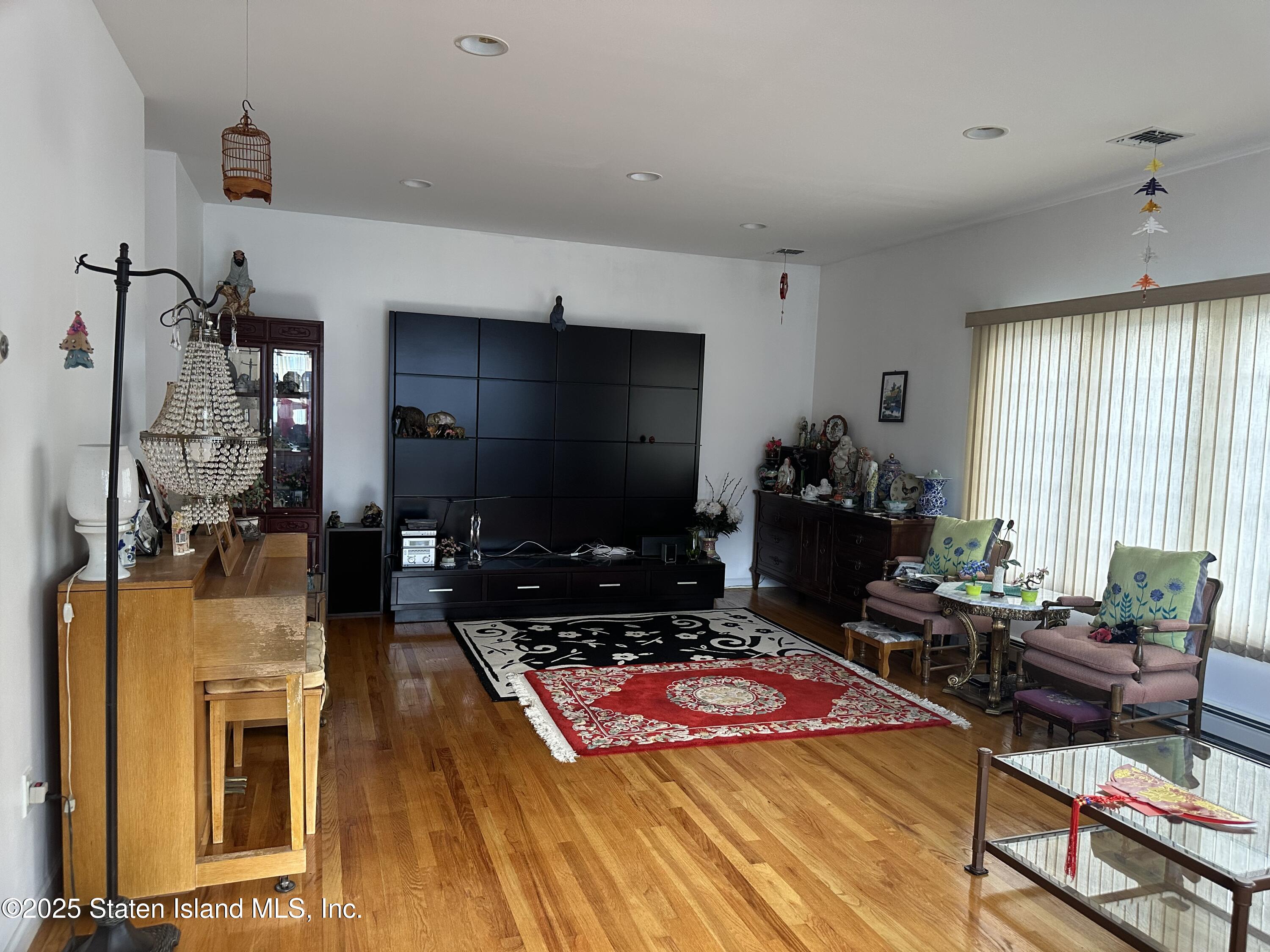 18 Dobbs Place, Staten Island, NY, 10301 image 6