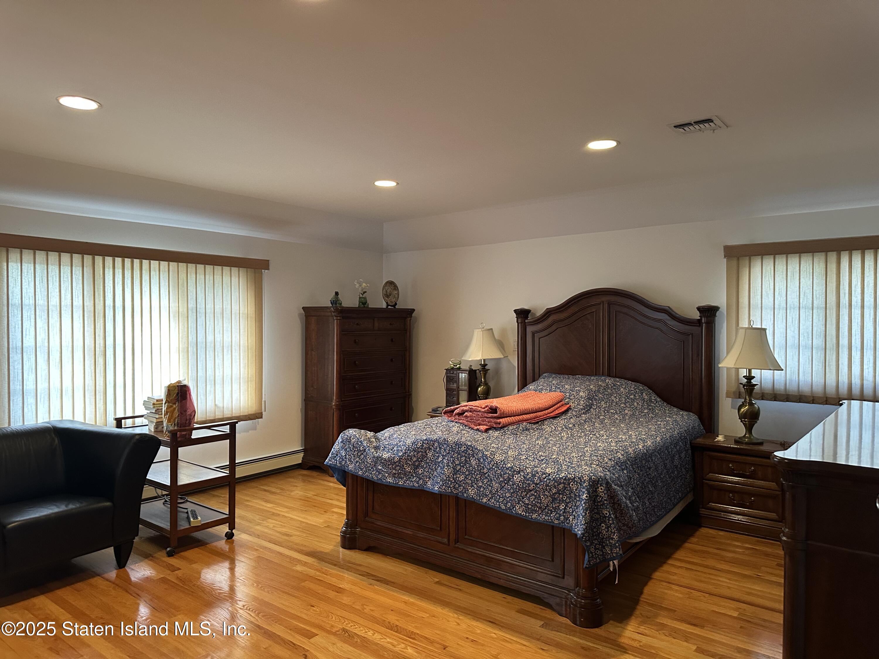 18 Dobbs Place, Staten Island, NY, 10301 image 25