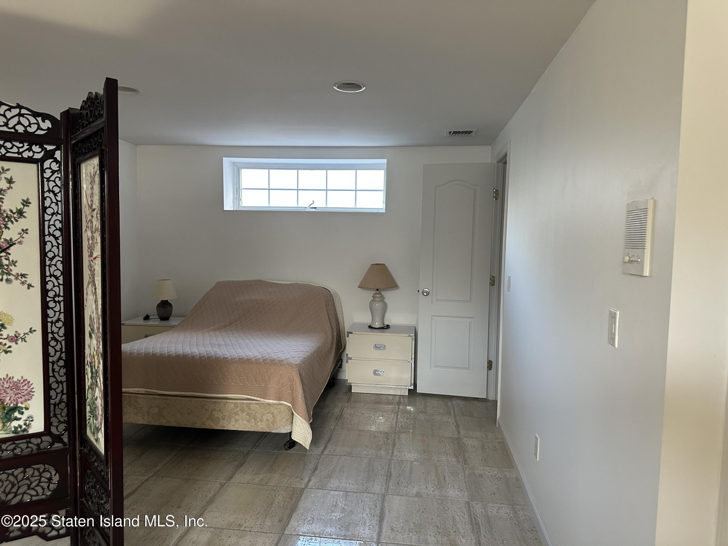 18 Dobbs Place, Staten Island, NY, 10301 image 38