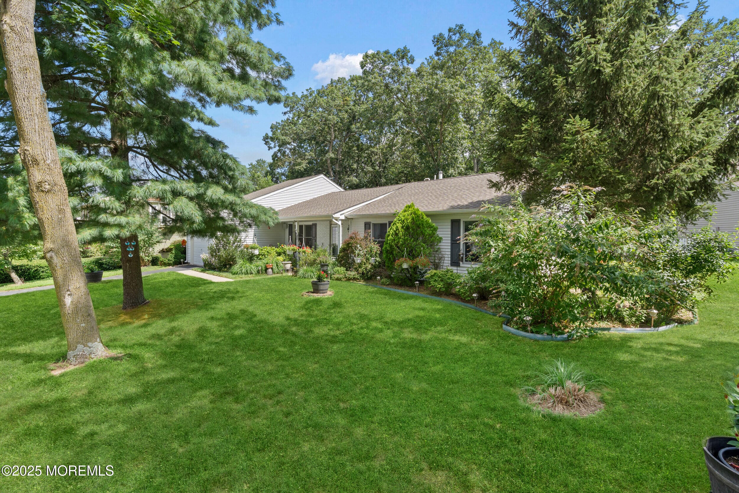 7 Lamp Post Court Image 4