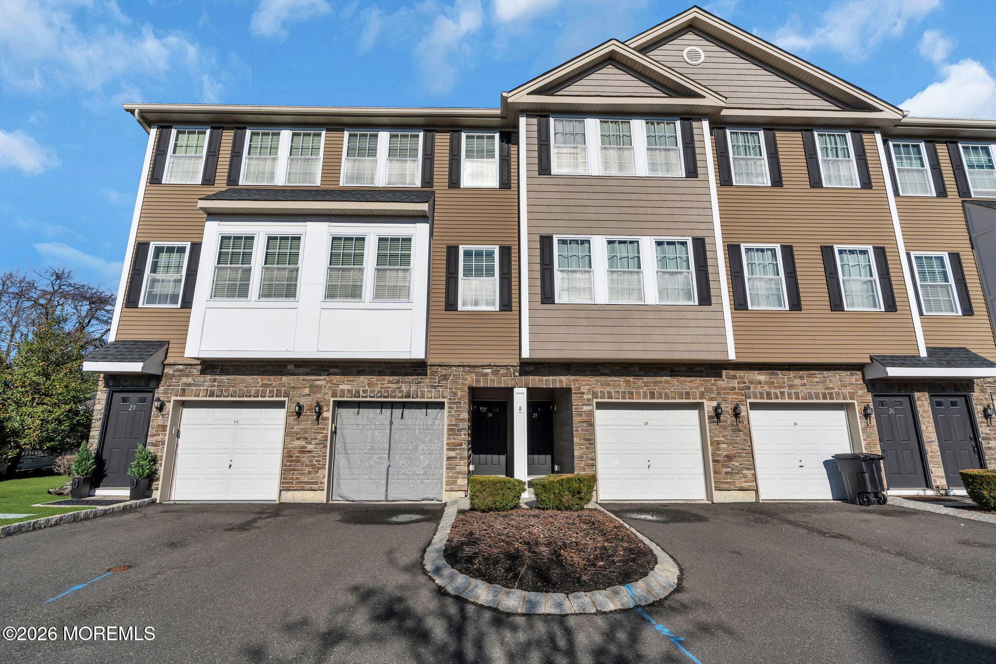 99 Steiner Avenue 24 Image 2