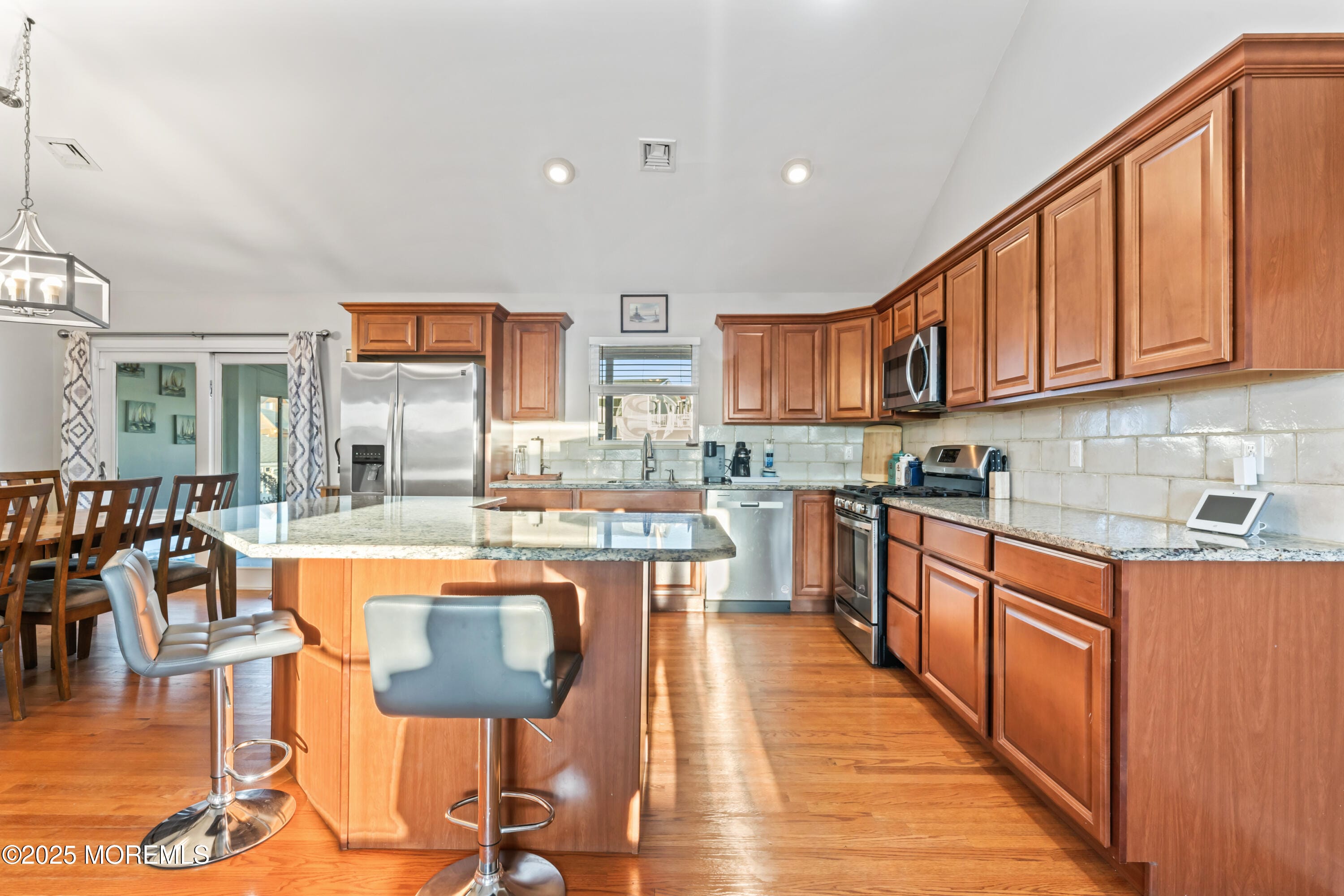 1019 S Green Street Image 4