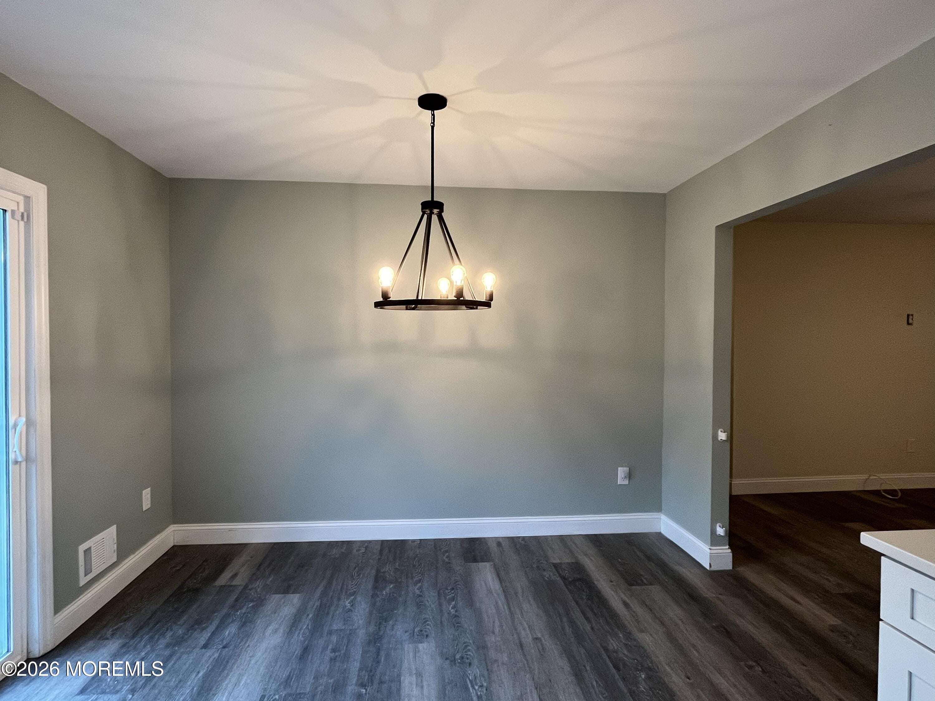 159 Revolutionary Road Image 5