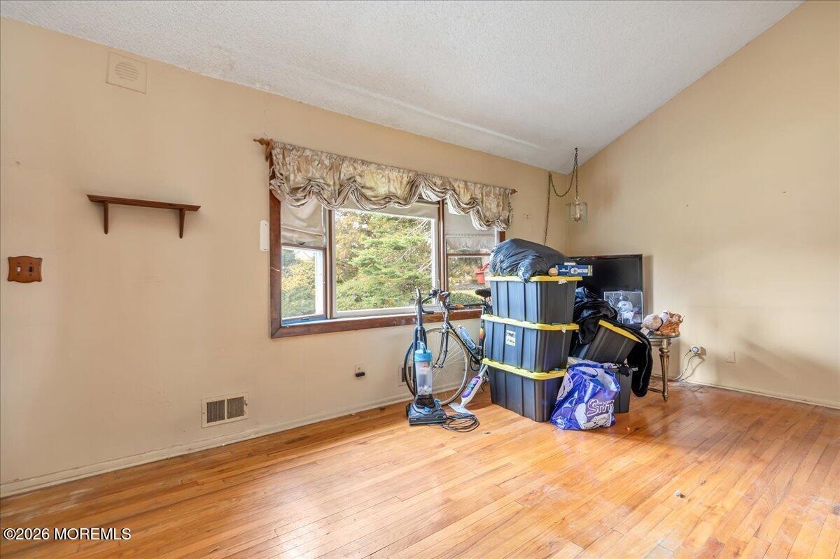 2 Clark Drive Image 4