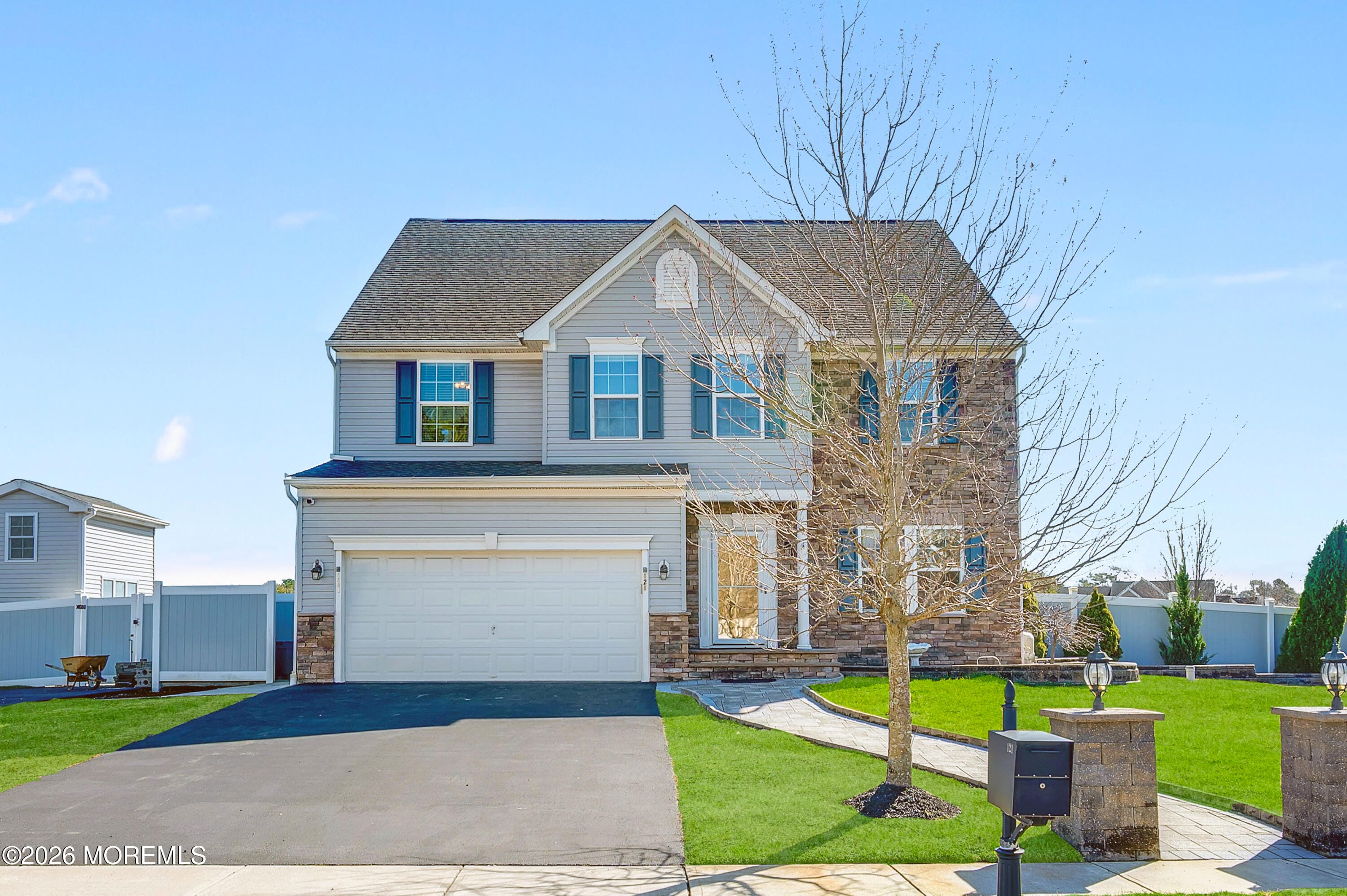 121 Rockrimmon Boulevard Image 1