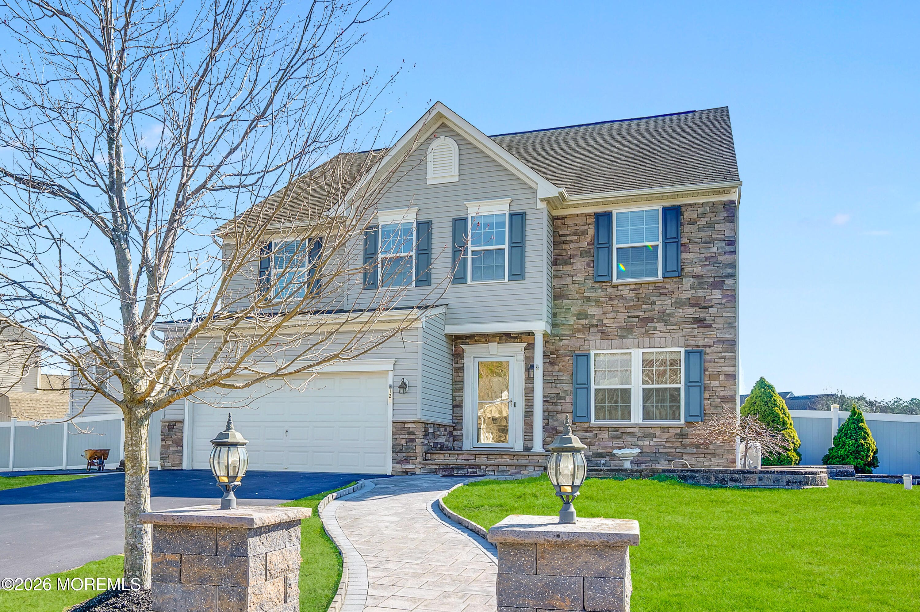 121 Rockrimmon Boulevard Image 3