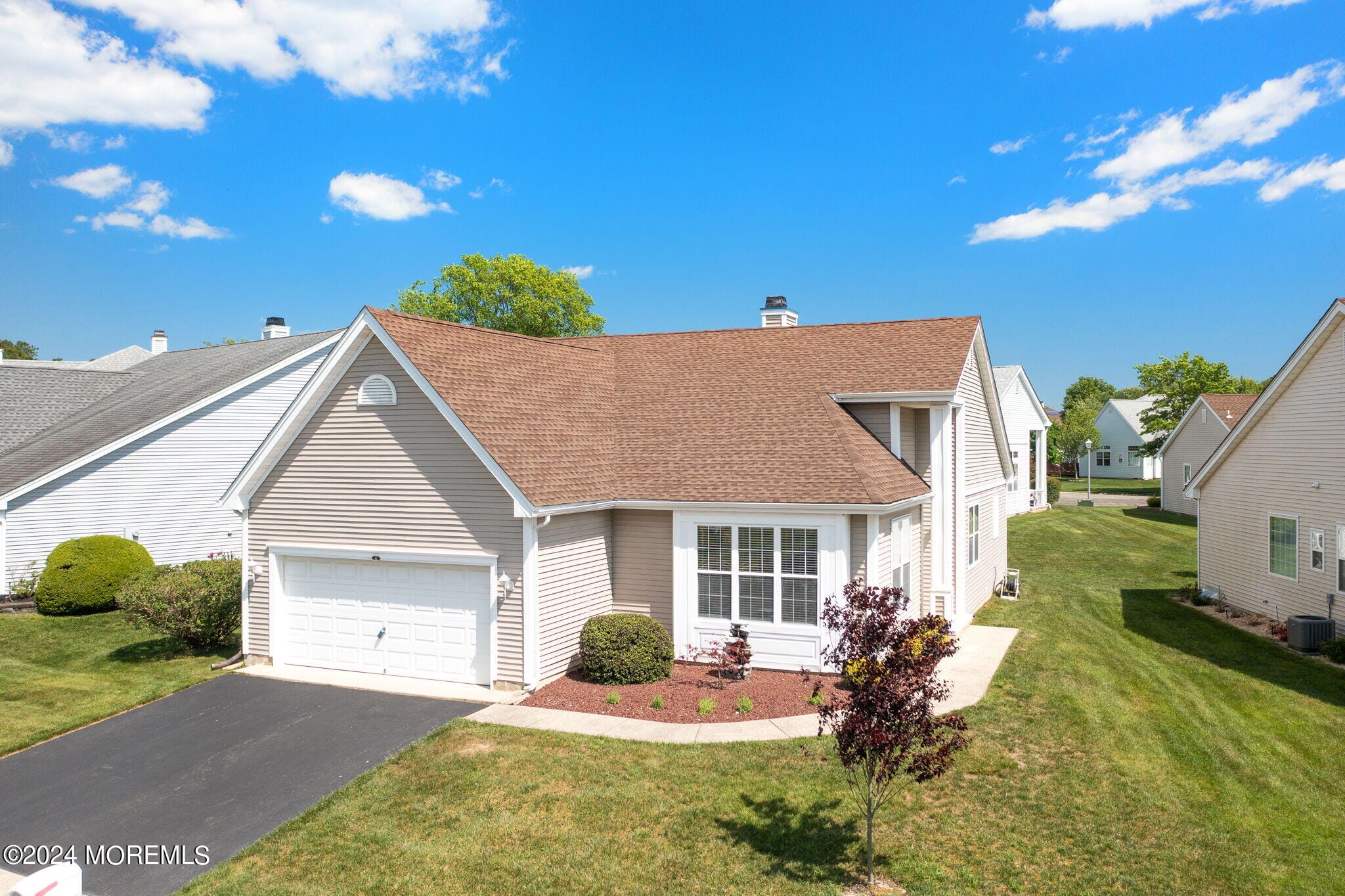 10 Jumping Brook Lane Image 2