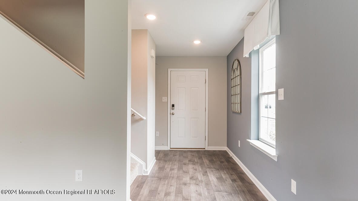 107 W 6th Street Image 5