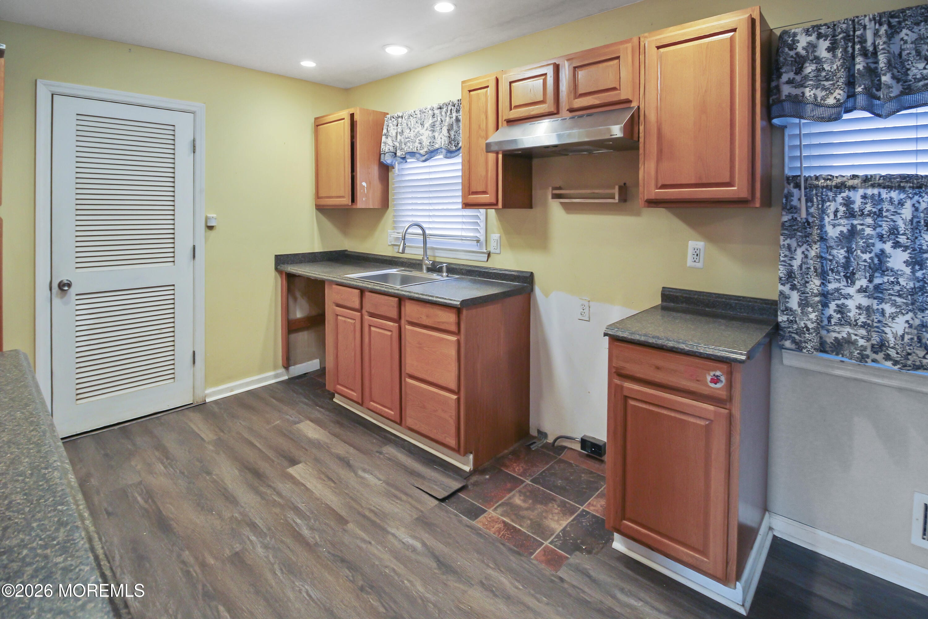 301 Middlesex Street, Toms River, NJ, 08757 image 11