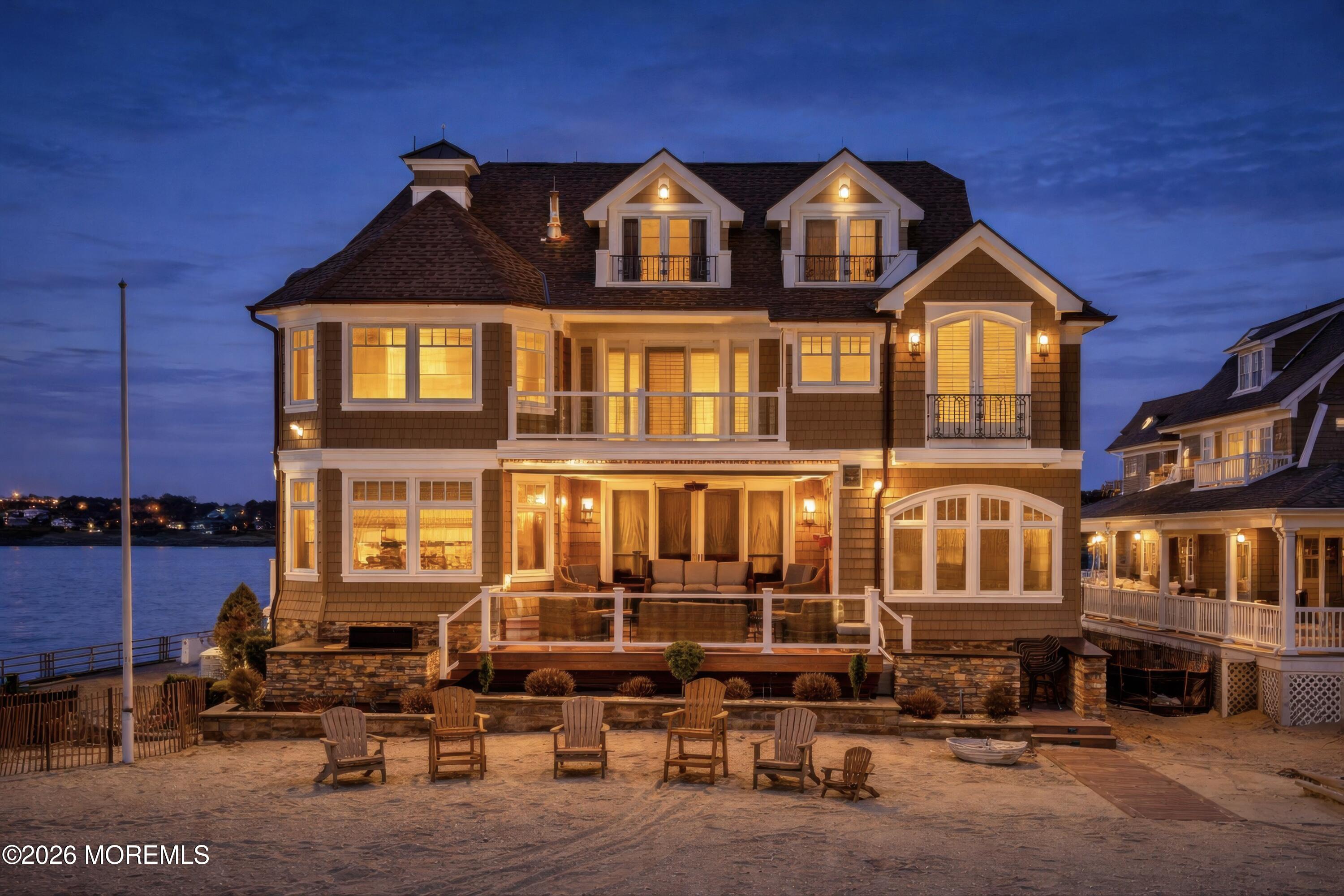 431 Beachfront Image 2