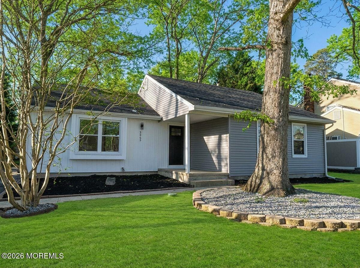 2365 Huckleberry Road Image 2