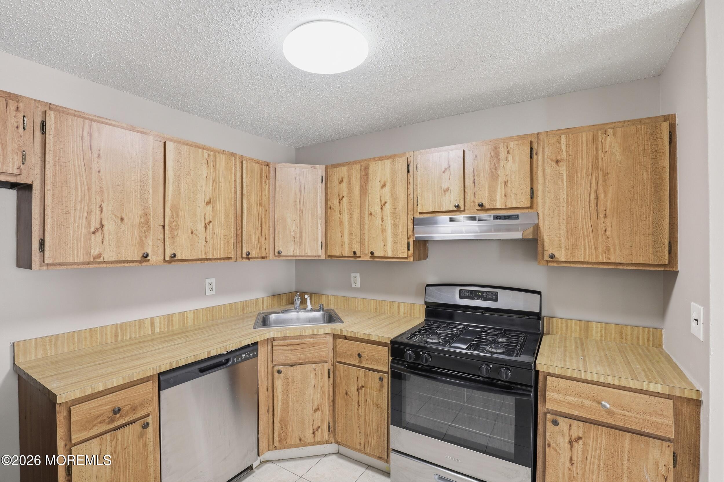 10-5 Boise Court, Freehold, NJ, 07728 image 12