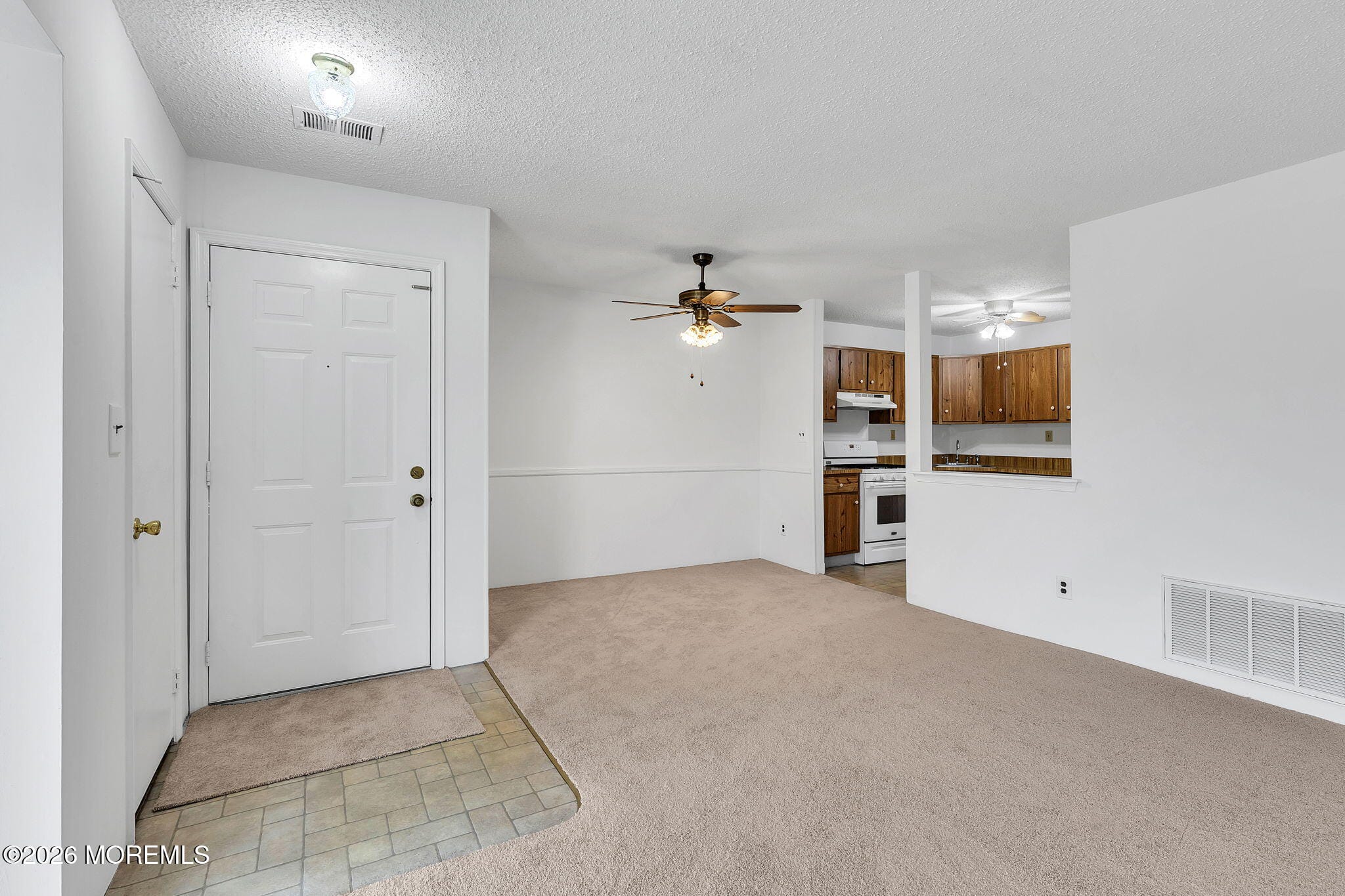 105 Frontier Way Image 3