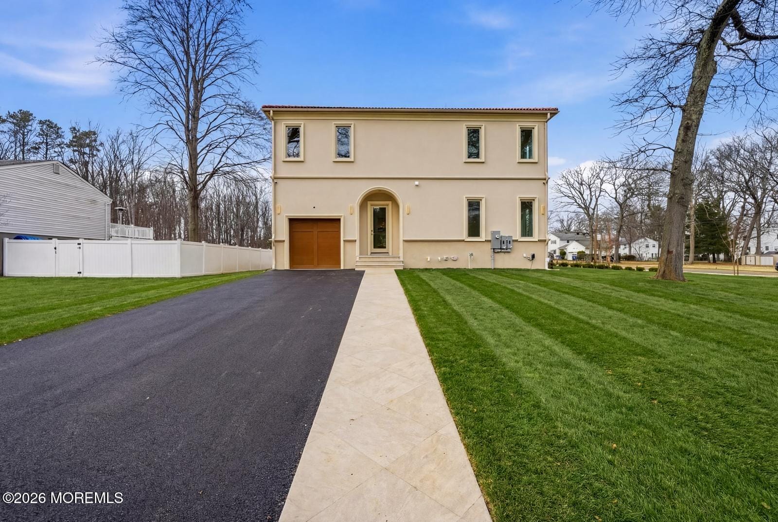 10 Ash Street Image 2