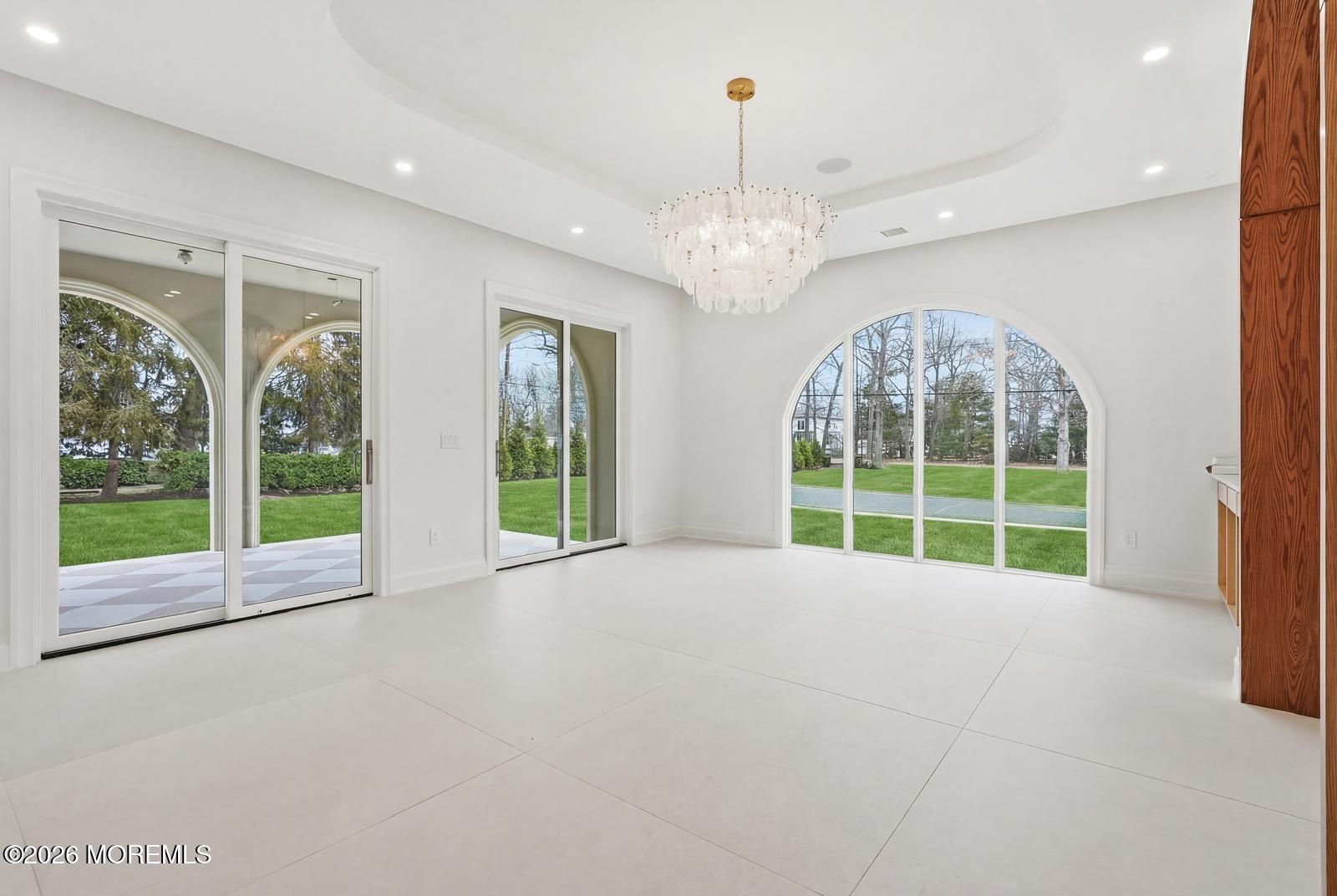 10 Ash Street Image 3