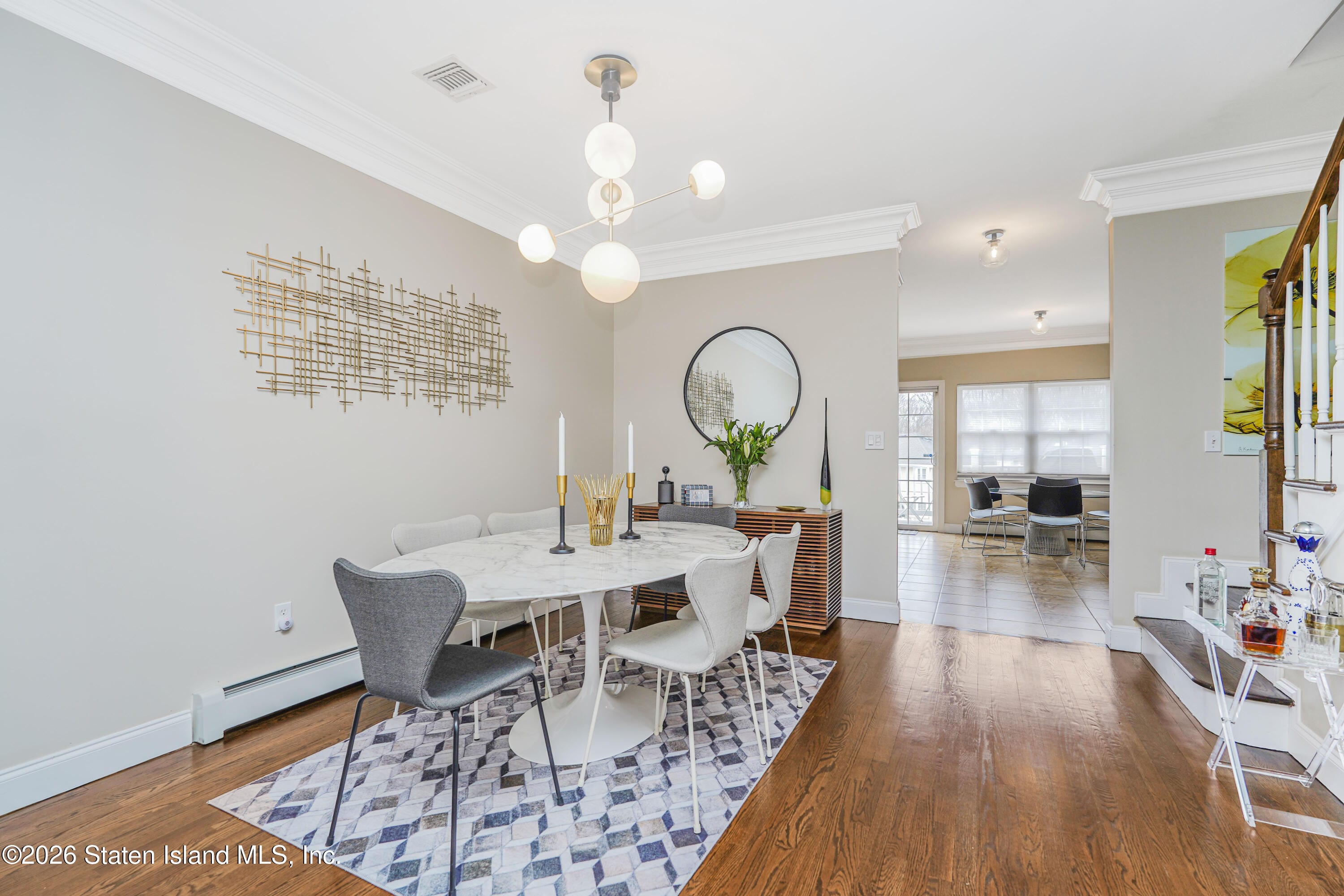 196 Presentation Circle Image 5