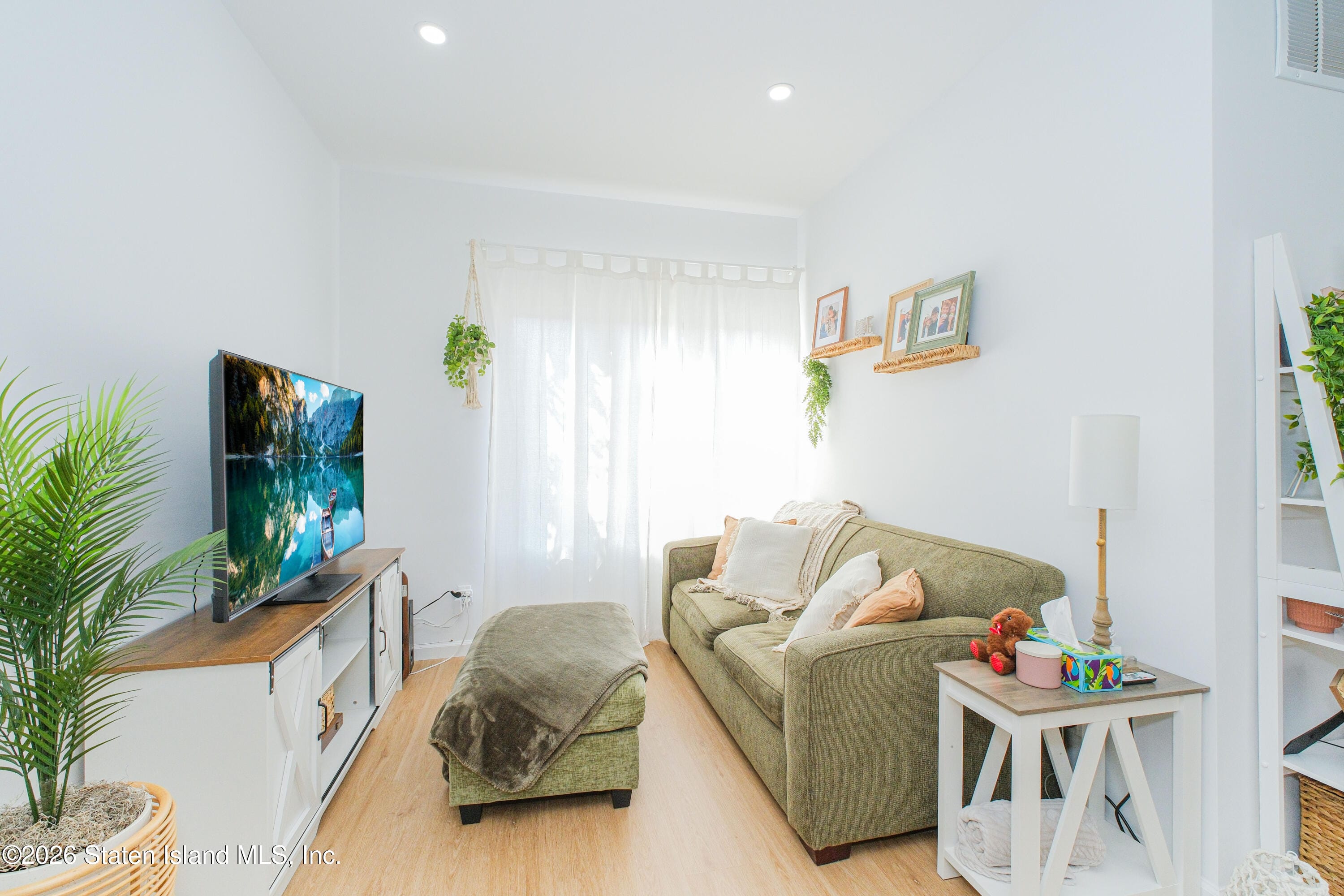 10 Penton Street, Staten Island, NY, 10309 image 9