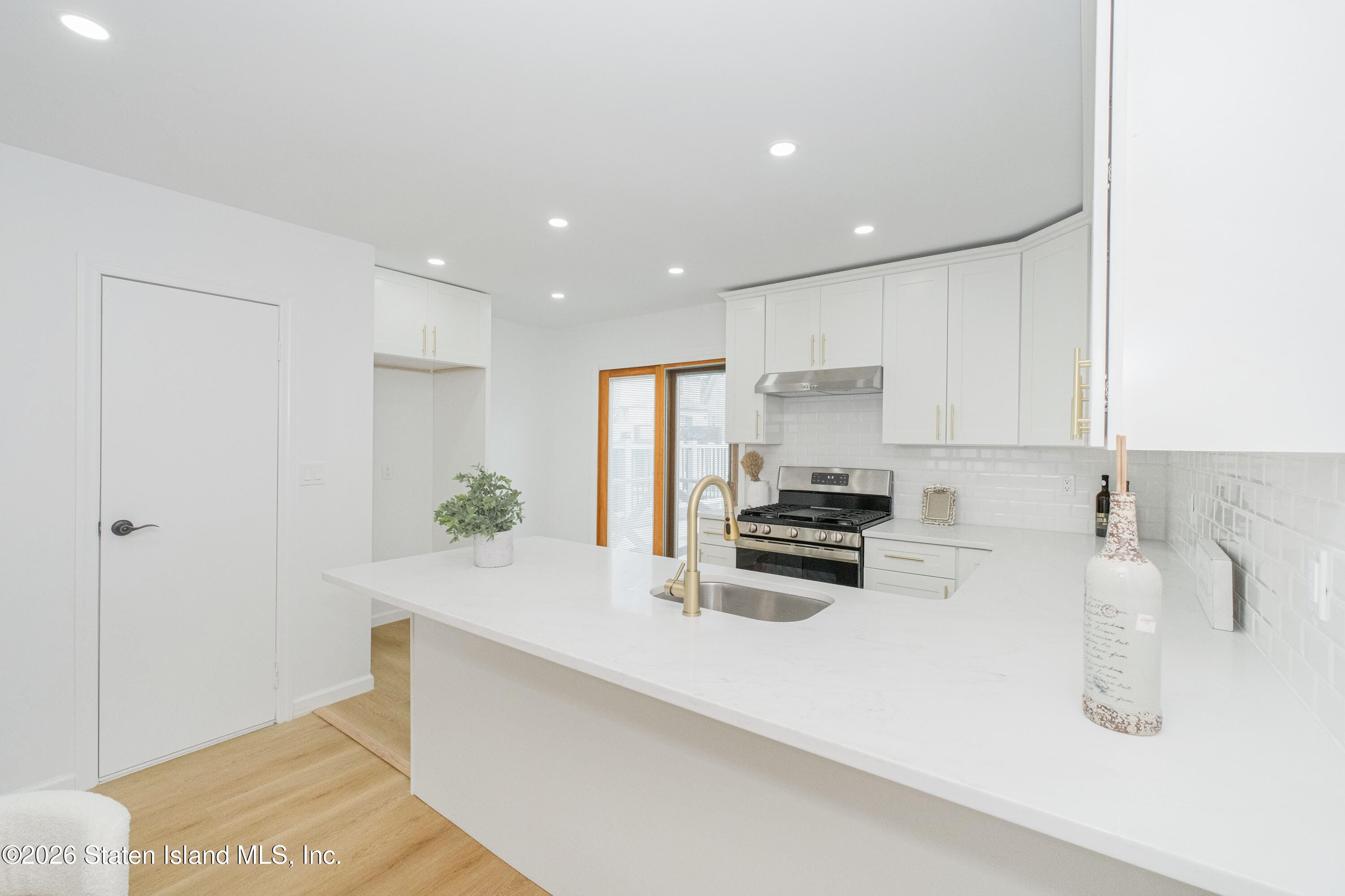 63 Avon Lane, Staten Island, NY, 10314 image 18