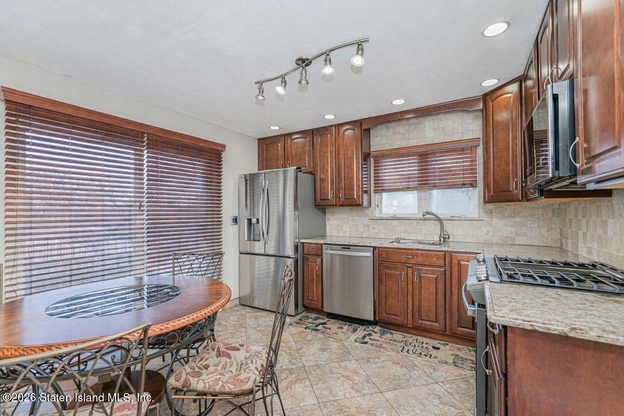 43 Redgrave Avenue, Staten Island, NY, 10306 image 9