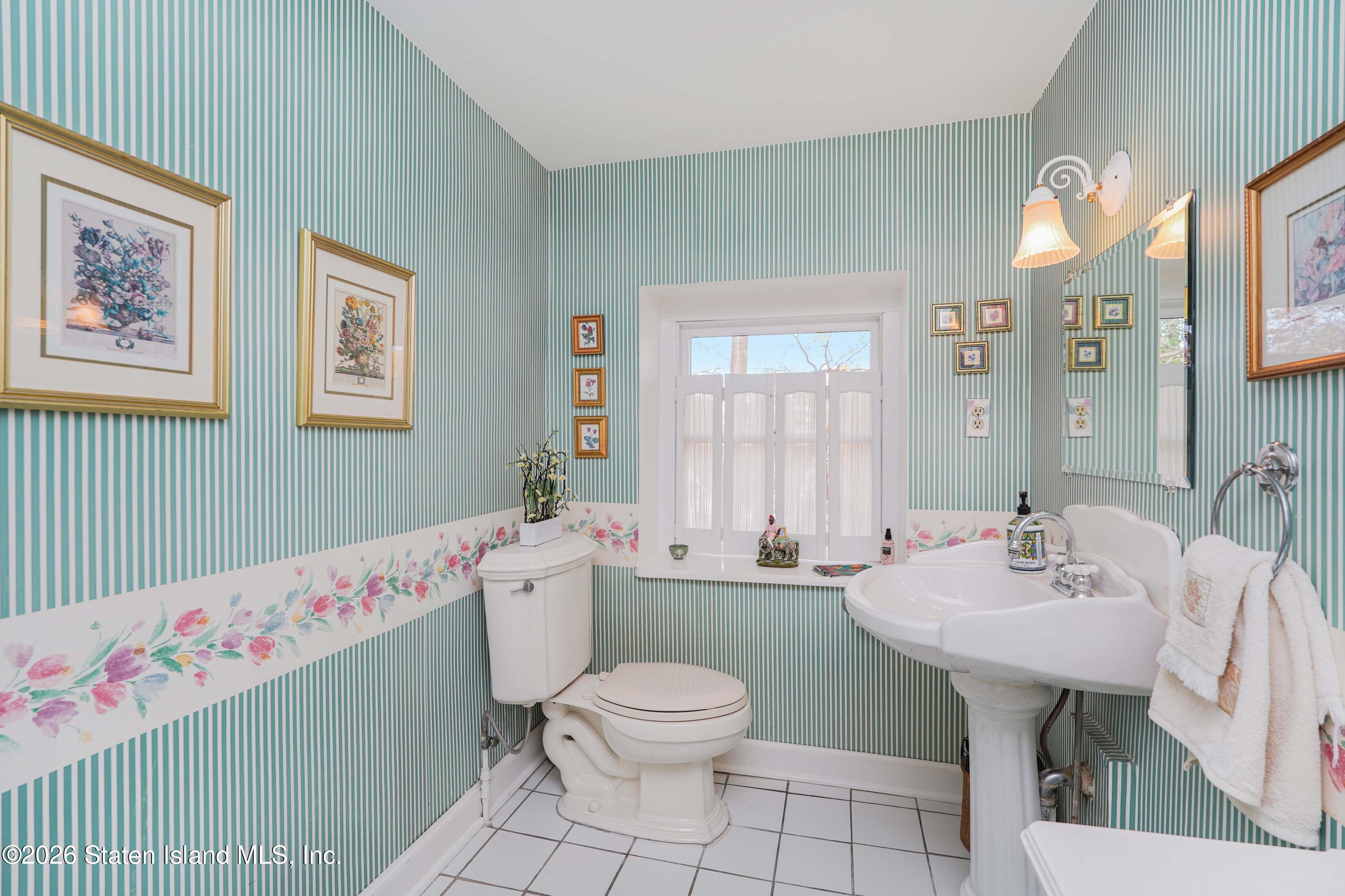 45 E Loop Road, Staten Island, NY, 10304 image 10