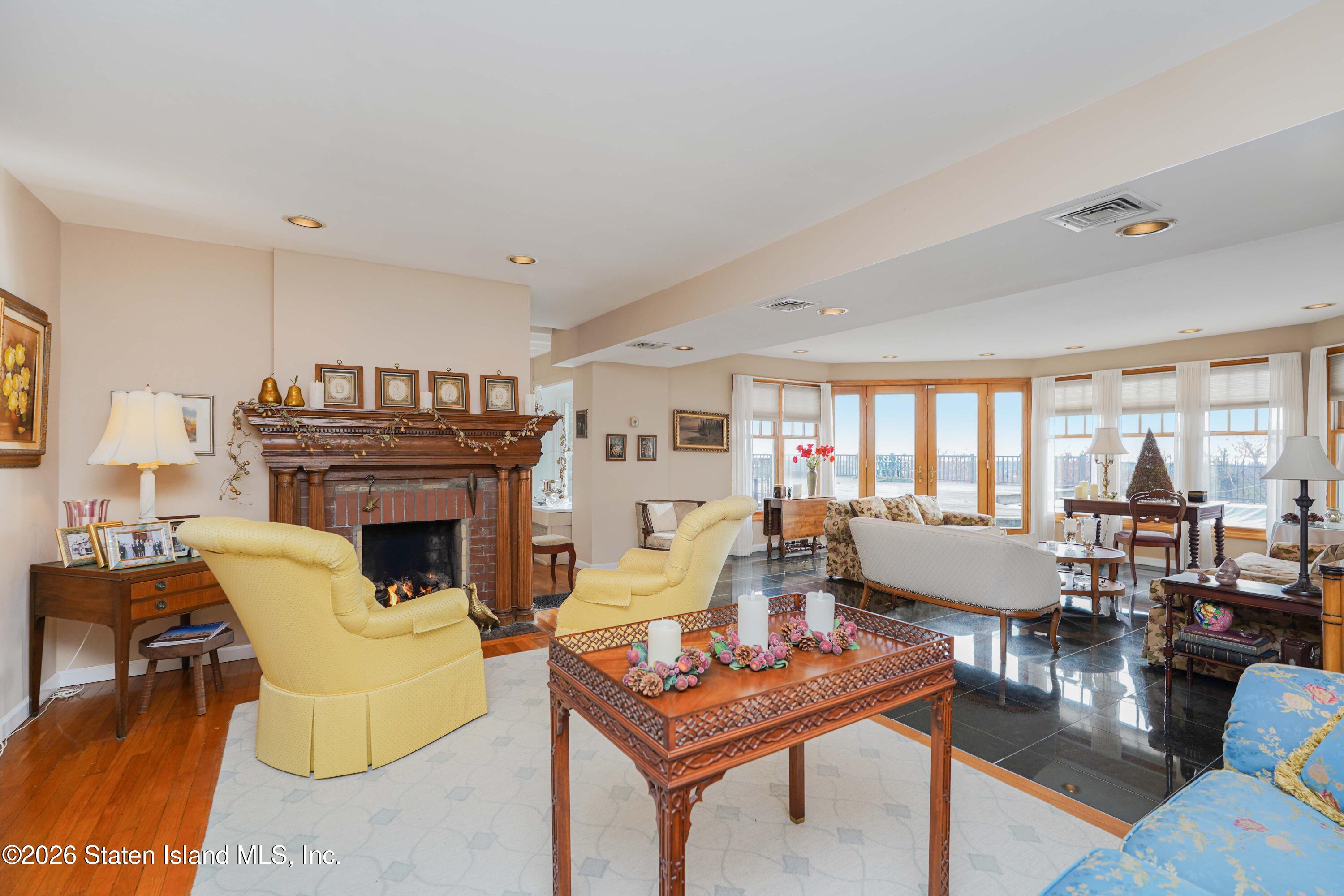 45 E Loop Road, Staten Island, NY, 10304 image 6