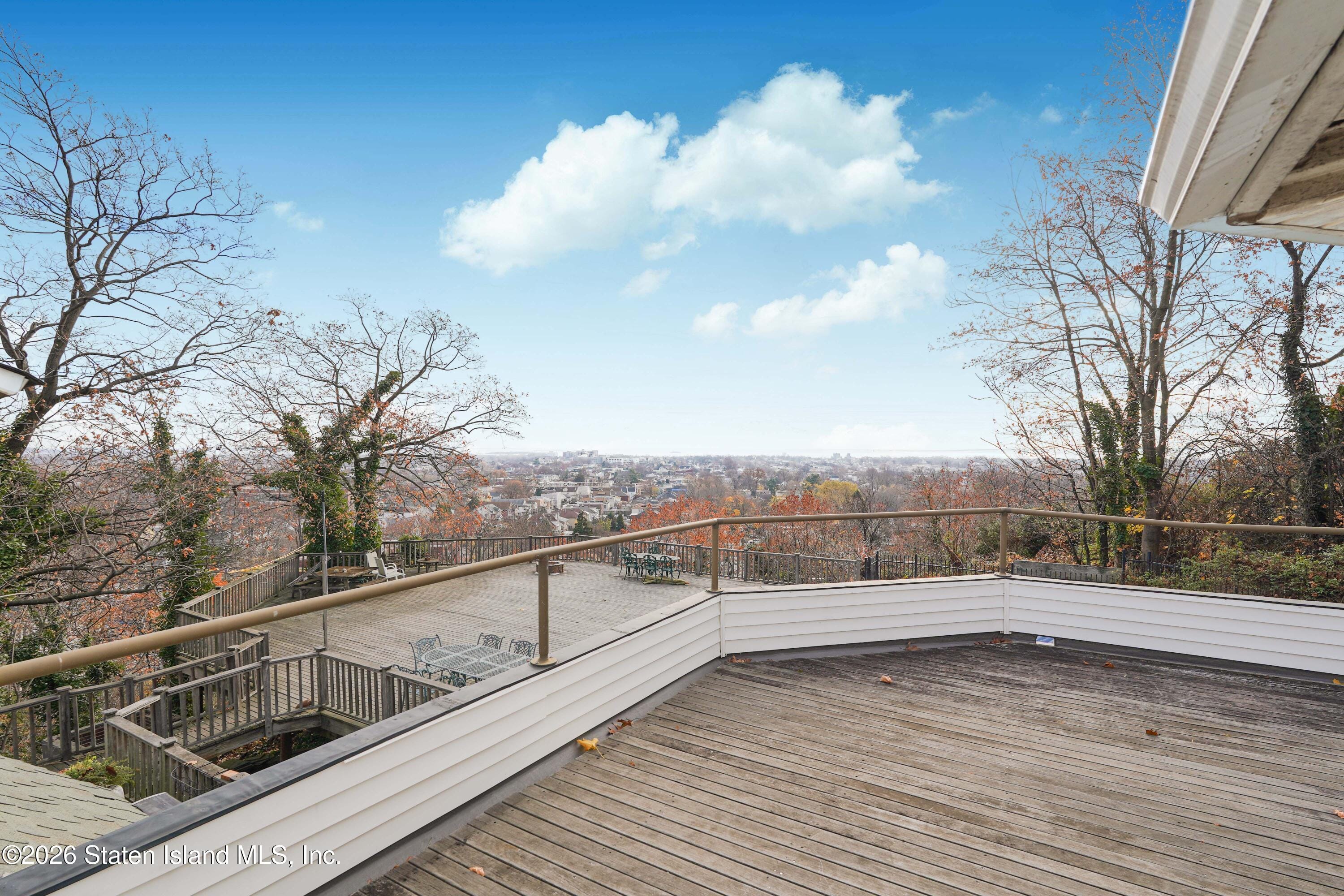 45 E Loop Road, Staten Island, NY, 10304 image 24